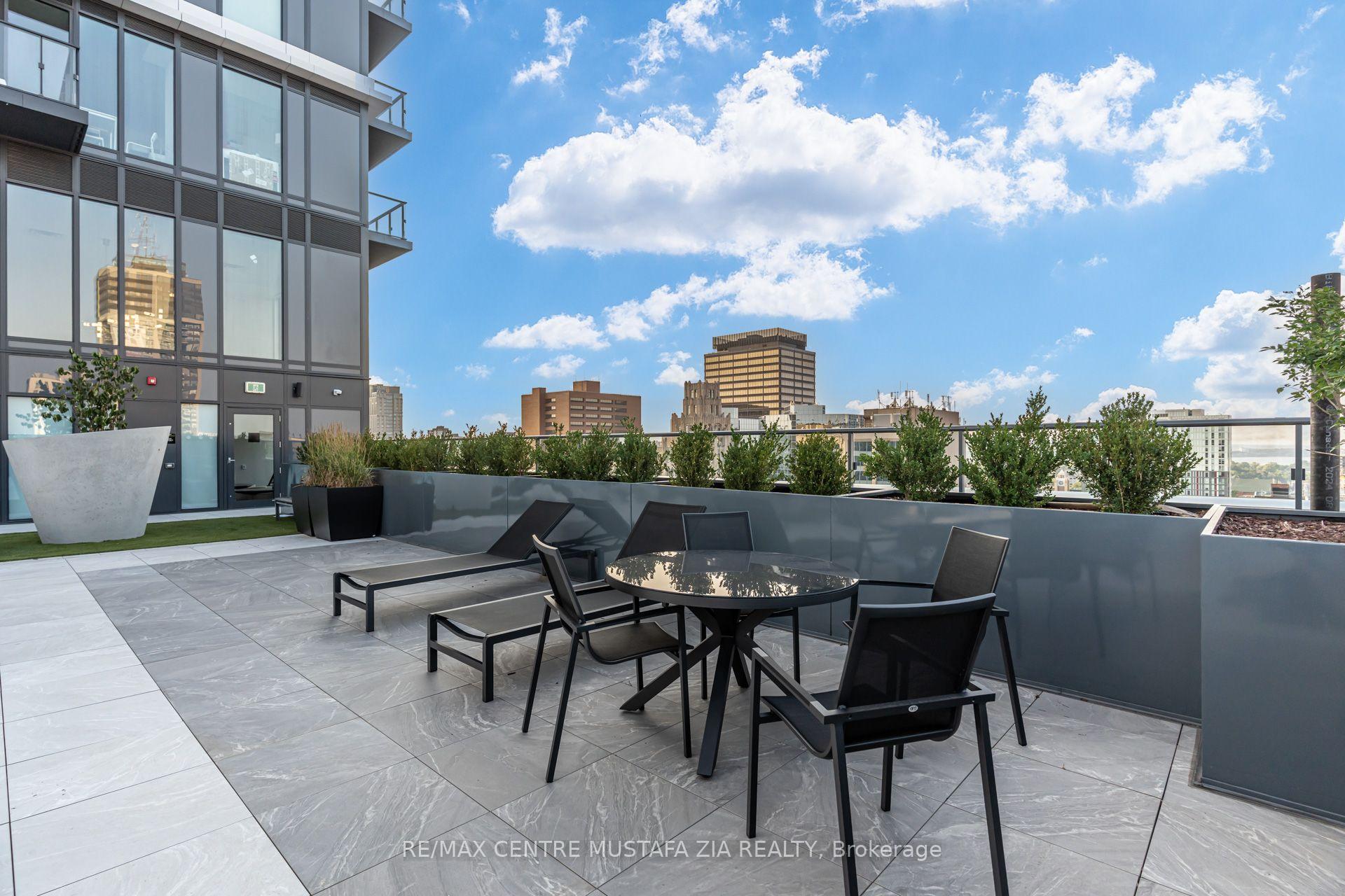 Photo 48 of Unit 1123, 75 James Street S, Hamilton, Corktown — HOMEH
