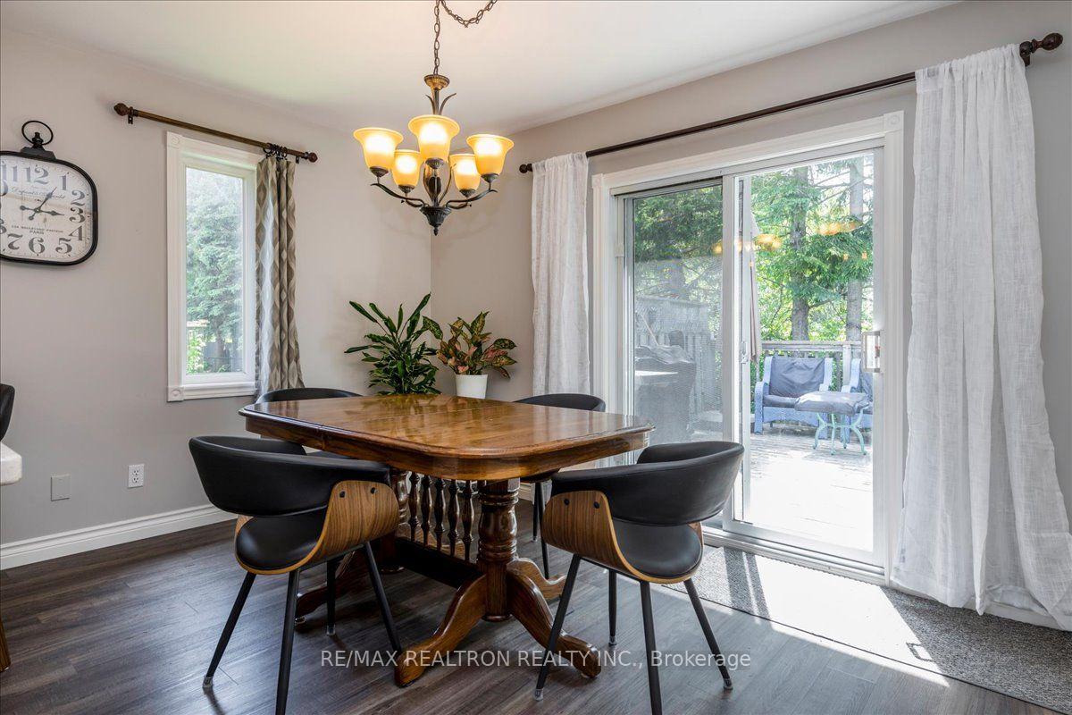 Photo 9 of 34 O'Shaughnessy Crescent, Barrie, Holly — HOMEH