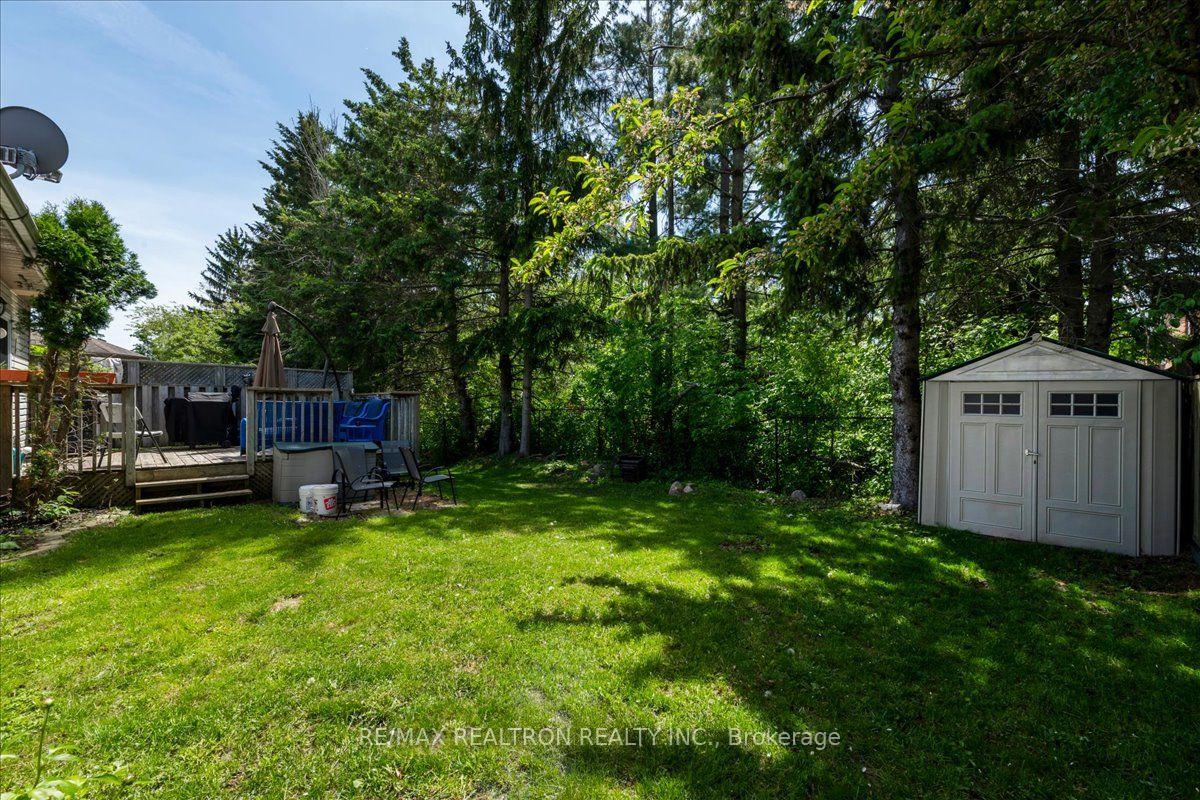 Photo 27 of 34 O'Shaughnessy Crescent, Barrie, Holly — HOMEH