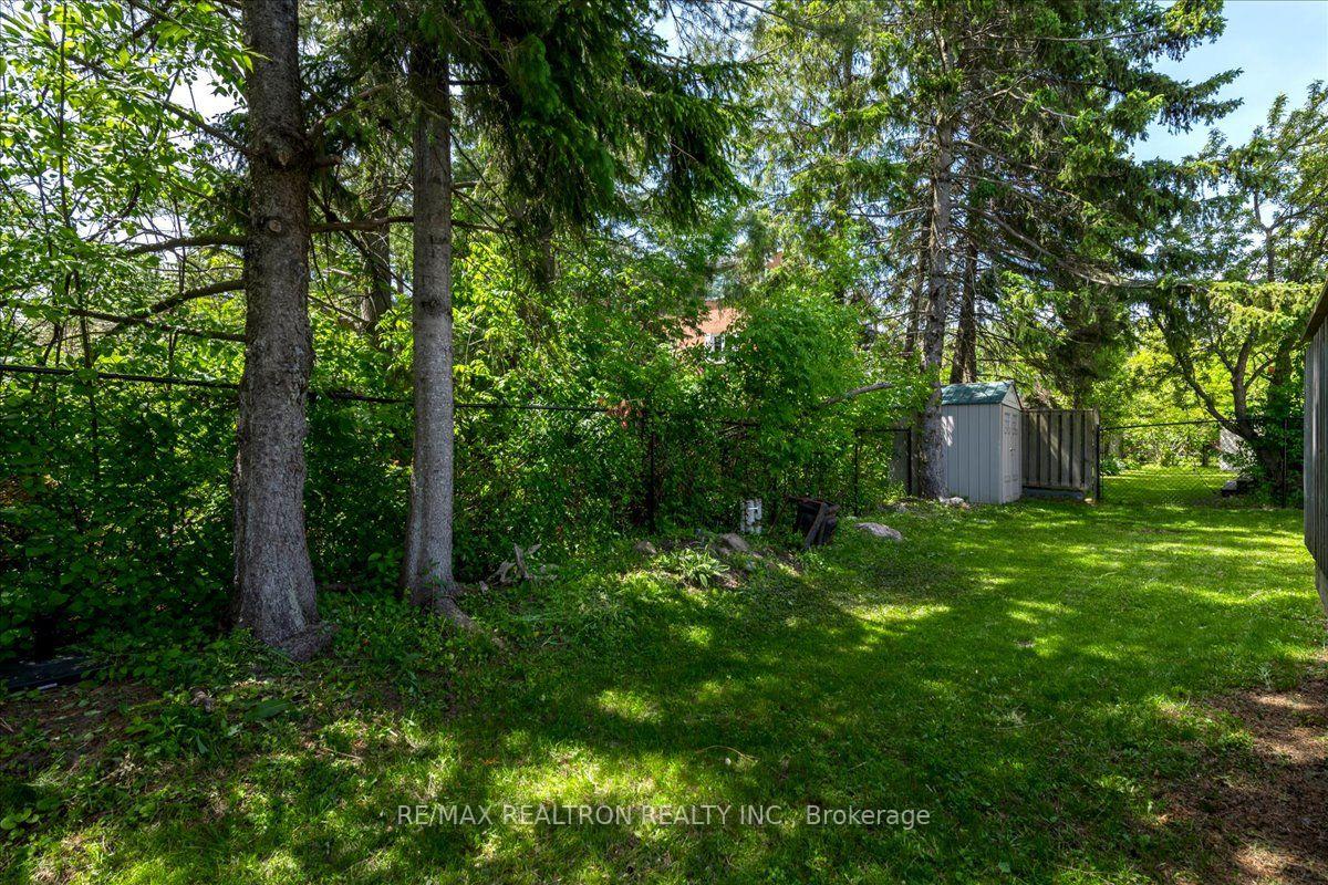 Photo 28 of 34 O'Shaughnessy Crescent, Barrie, Holly — HOMEH