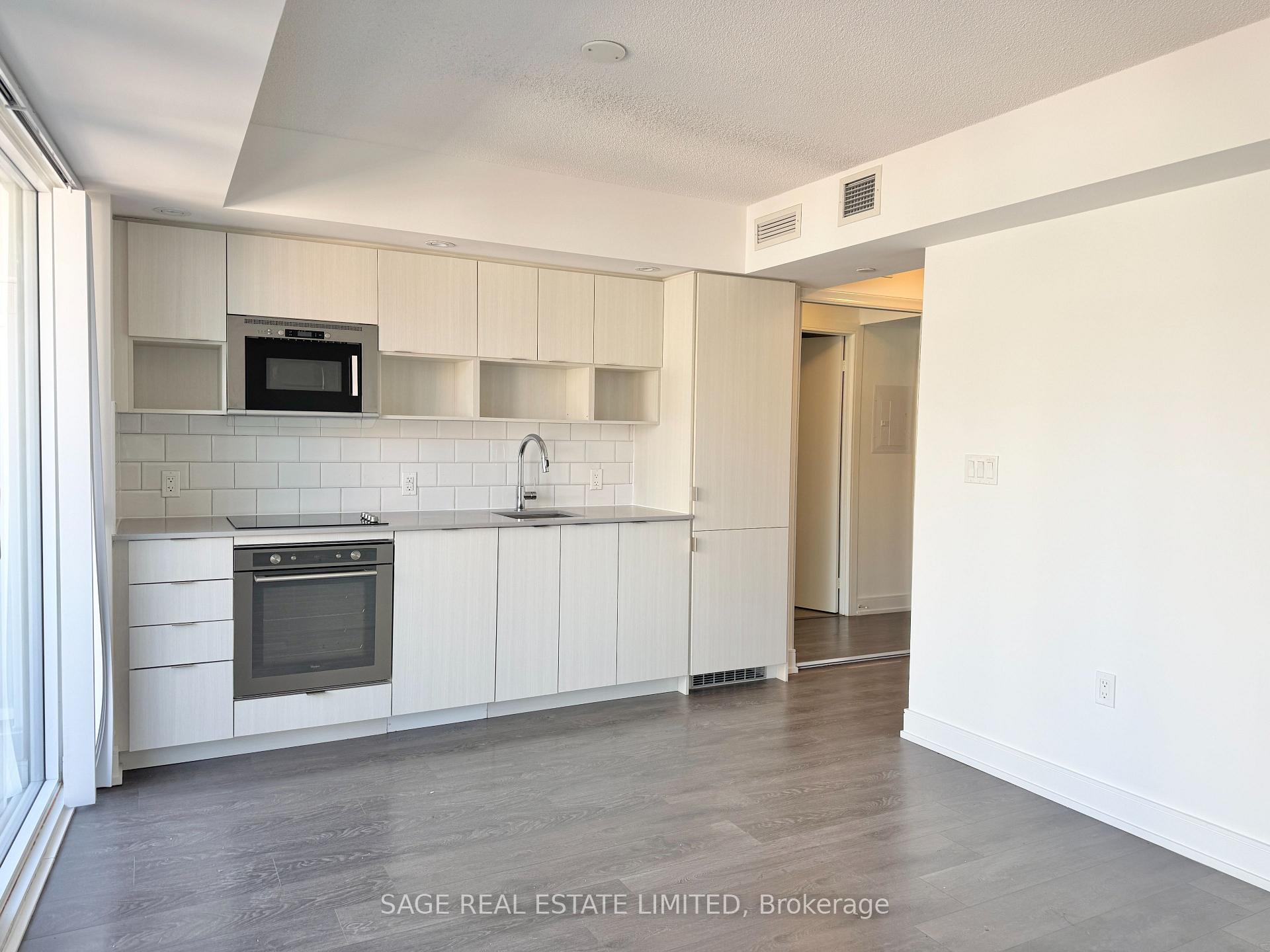 Photo 3 of Unit 701, 89 McGill Street, Toronto, Church-Yonge Corridor — HOMEH