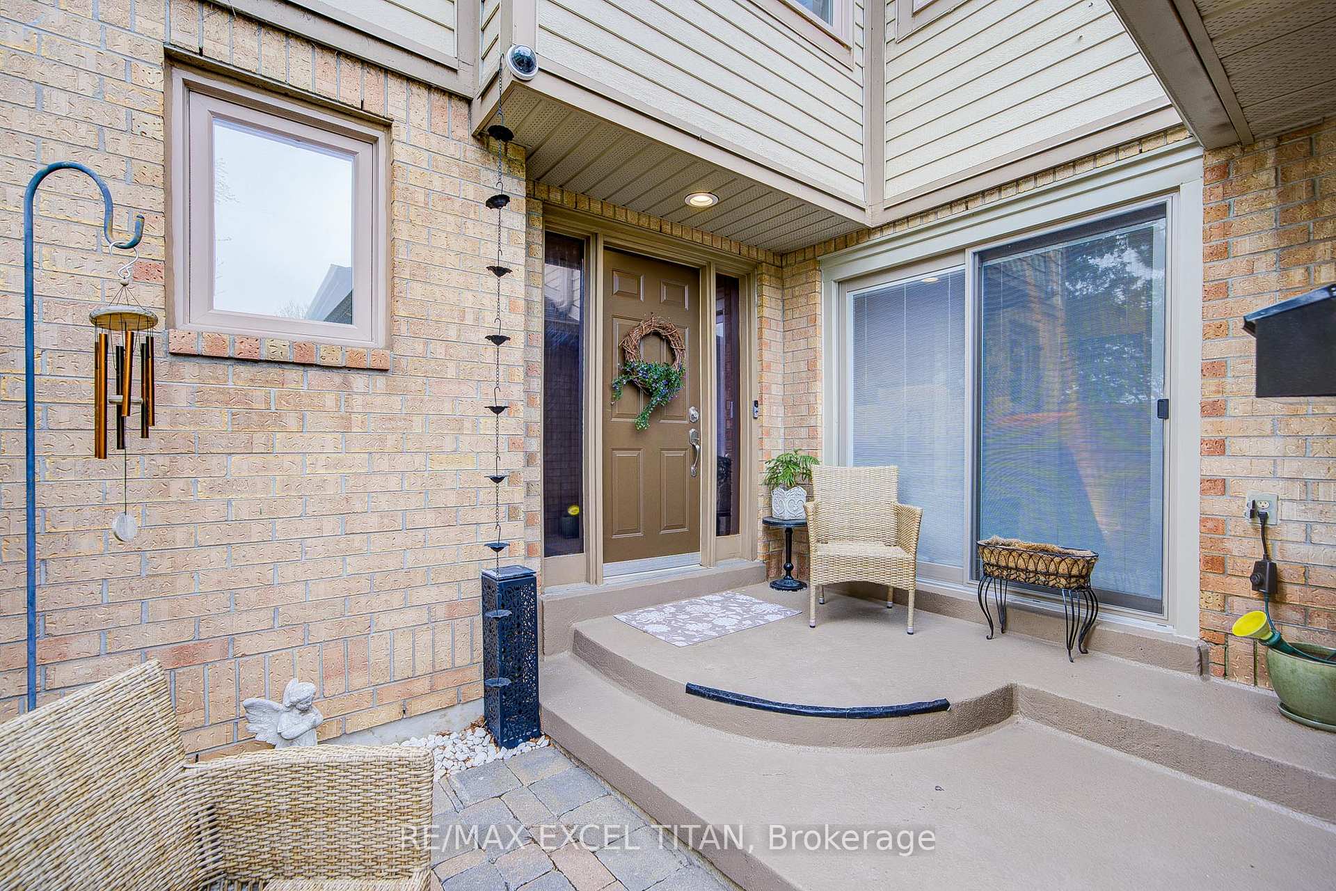 Photo 4 of Unit 25, 1725 The Chase, Mississauga, Central Erin Mills — HOMEH