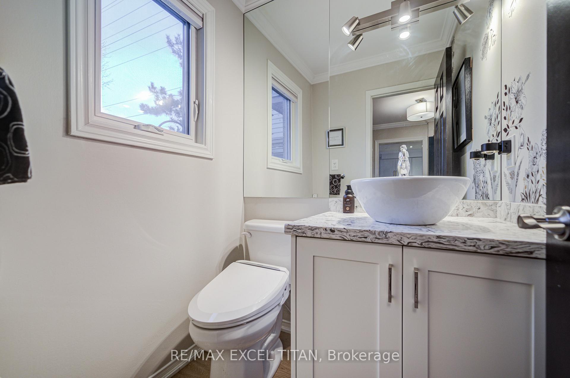Photo 10 of Unit 25, 1725 The Chase, Mississauga, Central Erin Mills — HOMEH