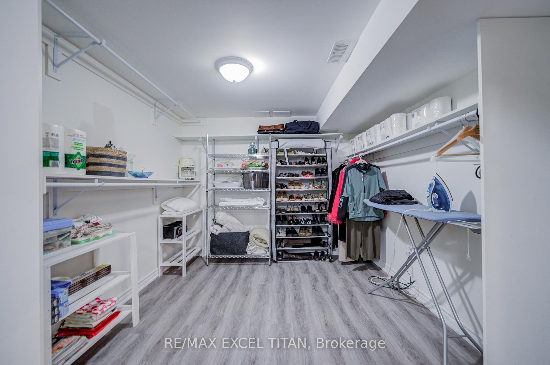 Photo 19 of Unit 25, 1725 The Chase, Mississauga, Central Erin Mills — HOMEH