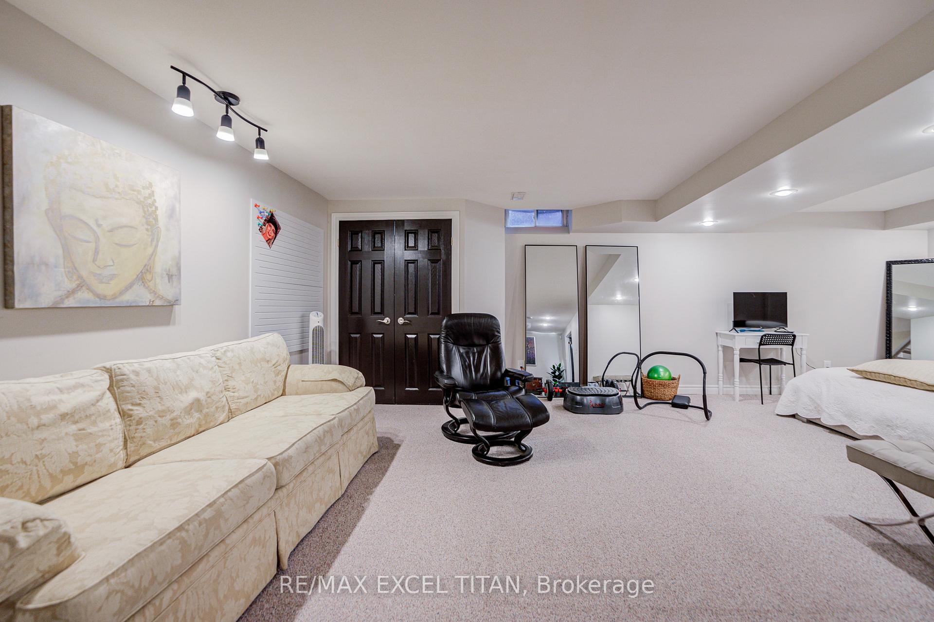 Photo 37 of Unit 25, 1725 The Chase, Mississauga, Central Erin Mills — HOMEH