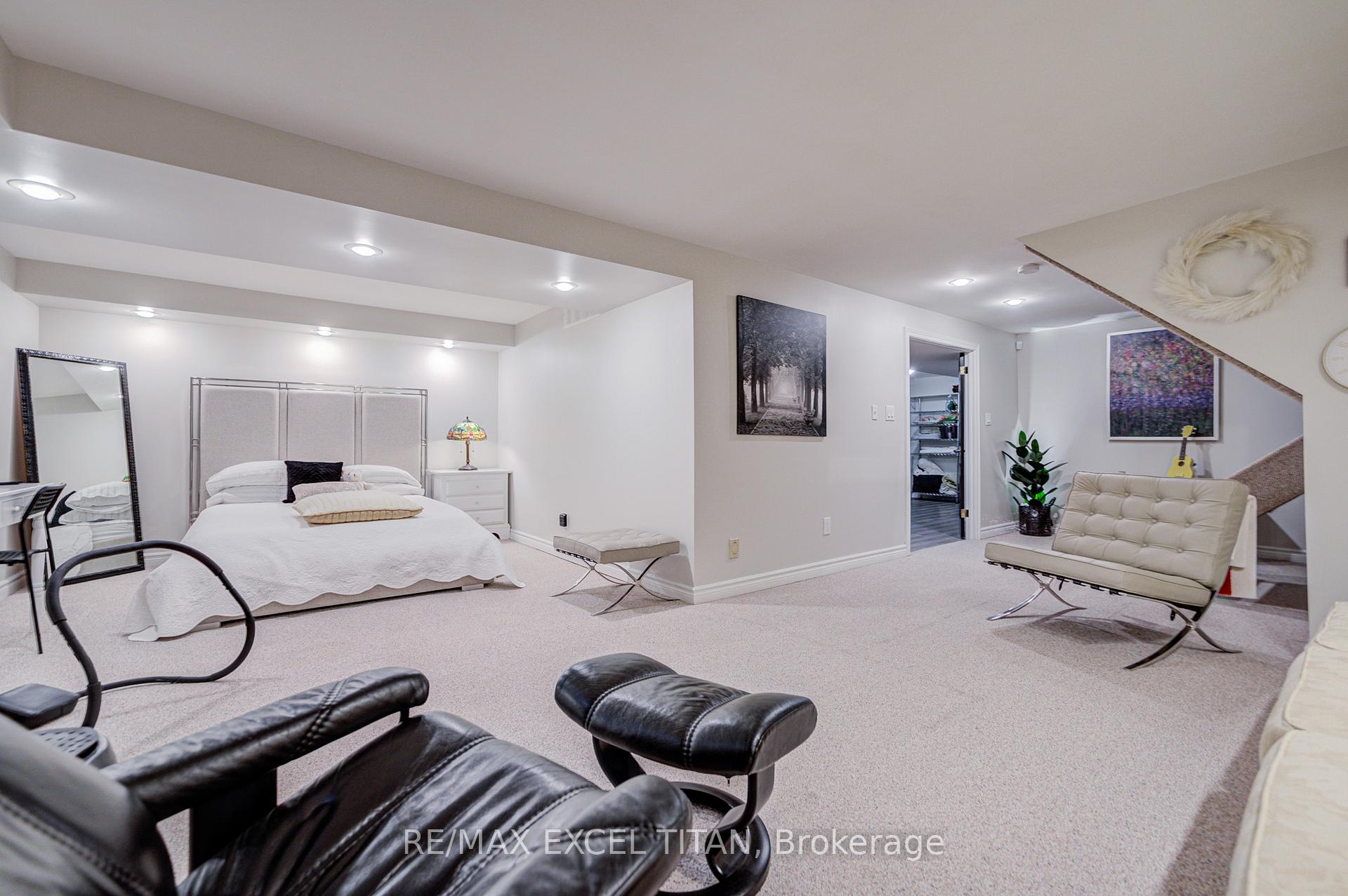 Photo 38 of Unit 25, 1725 The Chase, Mississauga, Central Erin Mills — HOMEH