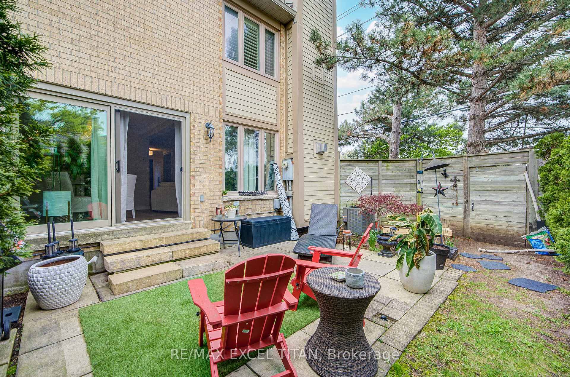 Photo 46 of Unit 25, 1725 The Chase, Mississauga, Central Erin Mills — HOMEH