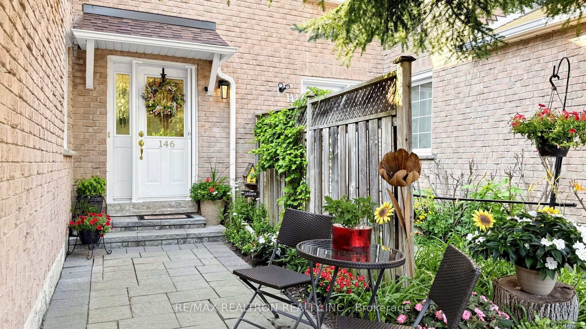 Photo 2 of 146 Cottonwood Court, Markham, Bayview Fairway-Bayview Country Club Estates — HOMEH