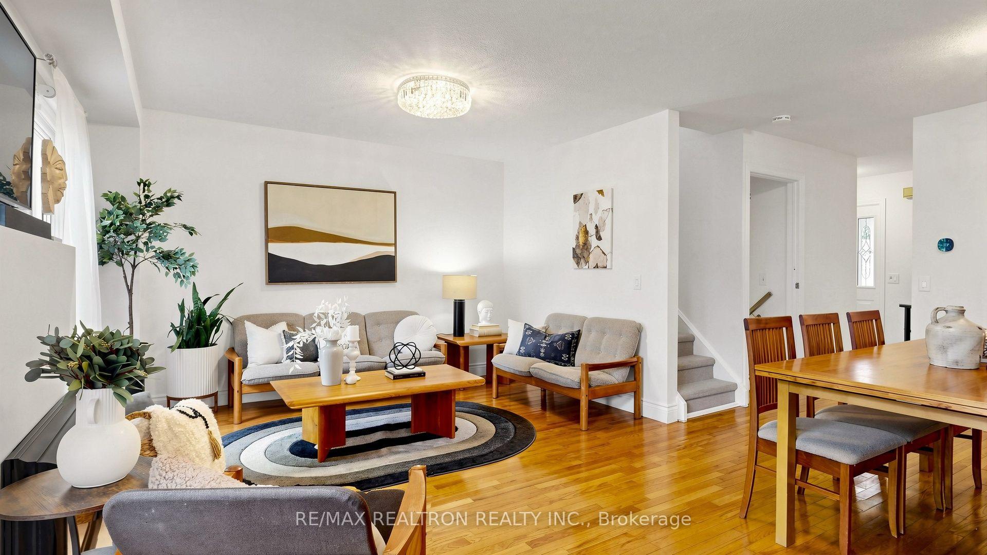 Photo 5 of 146 Cottonwood Court, Markham, Bayview Fairway-Bayview Country Club Estates — HOMEH