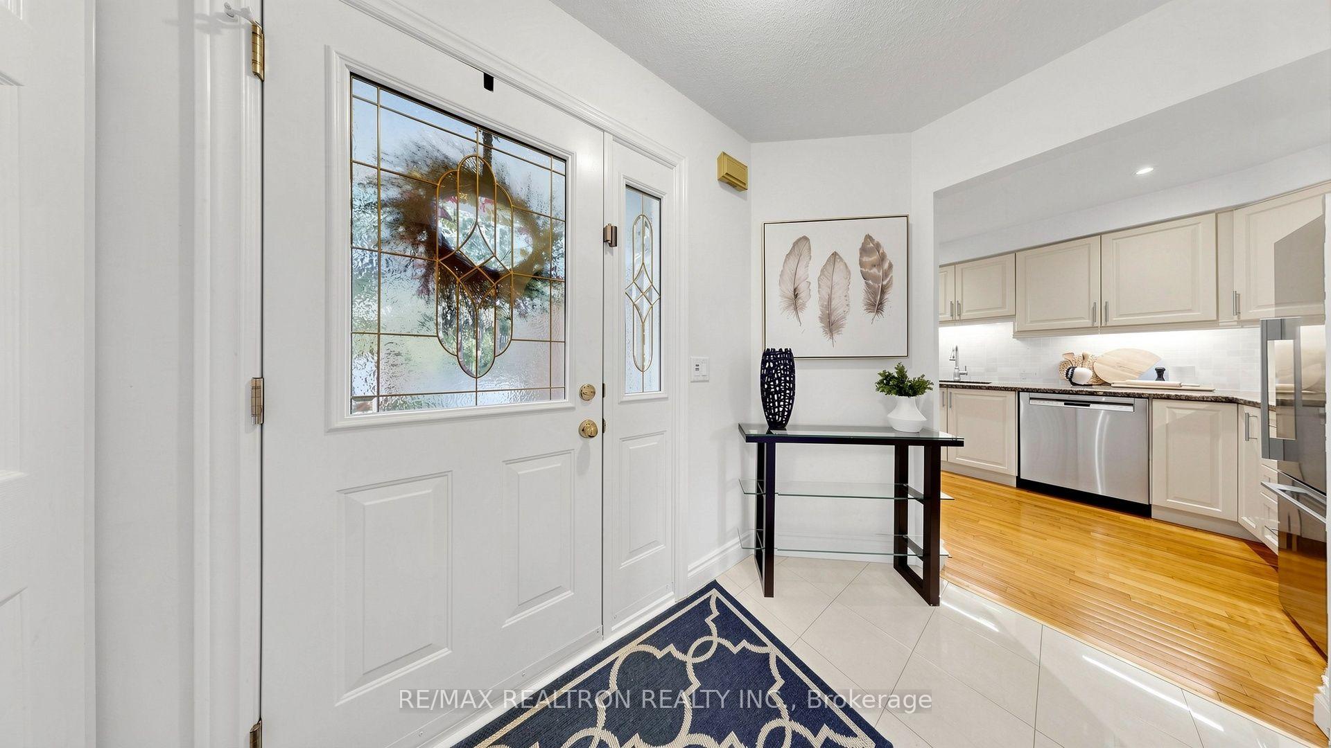 Photo 11 of 146 Cottonwood Court, Markham, Bayview Fairway-Bayview Country Club Estates — HOMEH
