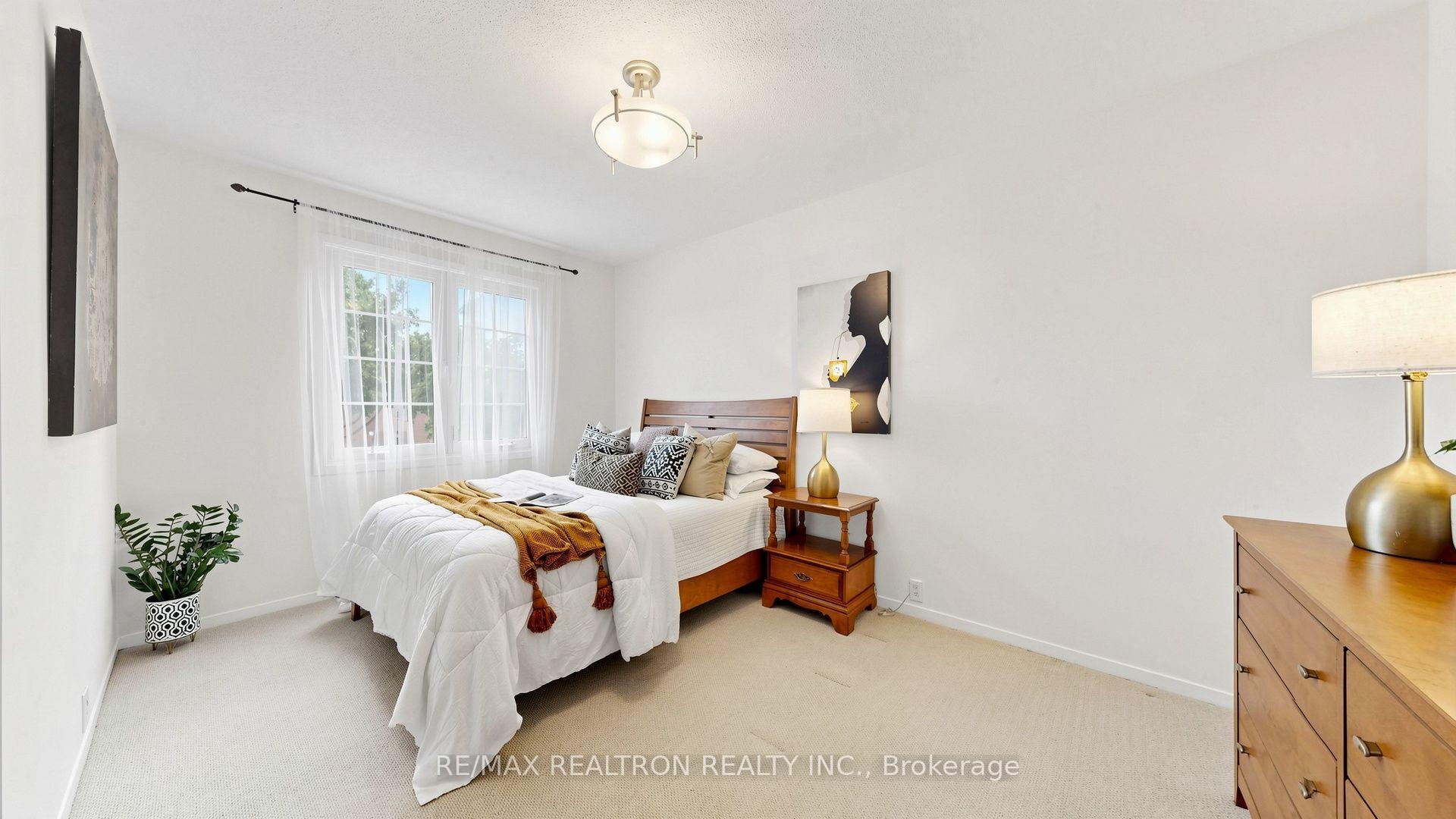 Photo 15 of 146 Cottonwood Court, Markham, Bayview Fairway-Bayview Country Club Estates — HOMEH