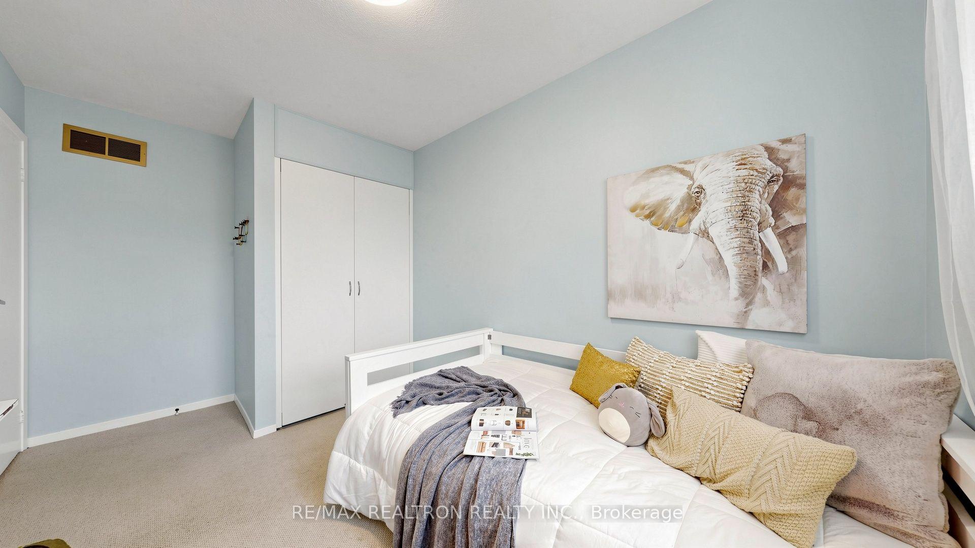 Photo 20 of 146 Cottonwood Court, Markham, Bayview Fairway-Bayview Country Club Estates — HOMEH