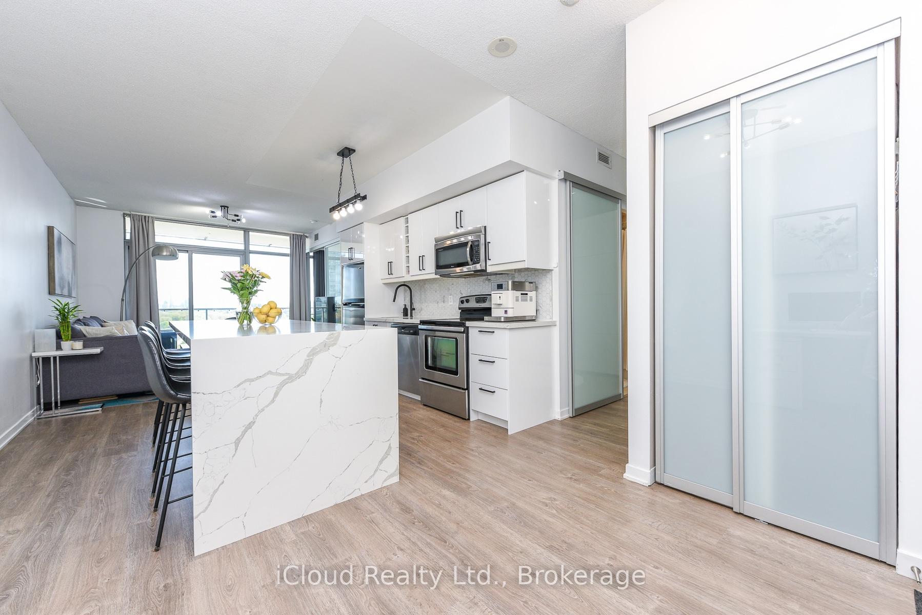 Photo 4 of Unit 1303, 103 The Queensway, Toronto, High Park-Swansea — HOMEH