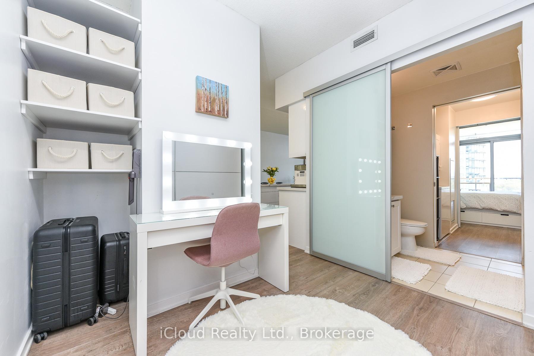 Photo 13 of Unit 1303, 103 The Queensway, Toronto, High Park-Swansea — HOMEH
