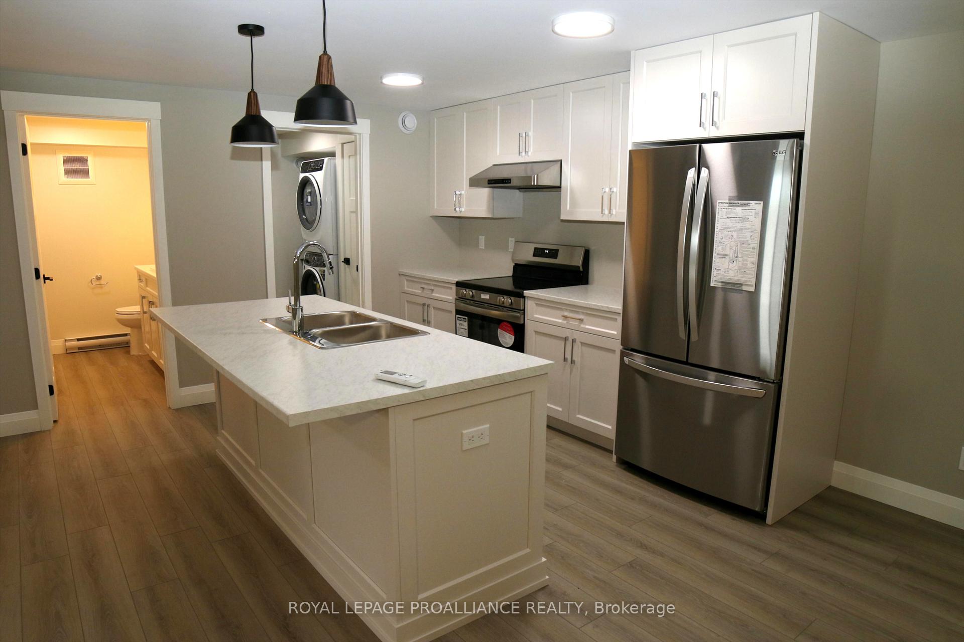 Photo 5 of 160B Sienna Avenue, Belleville, Belleville Ward — HOMEH