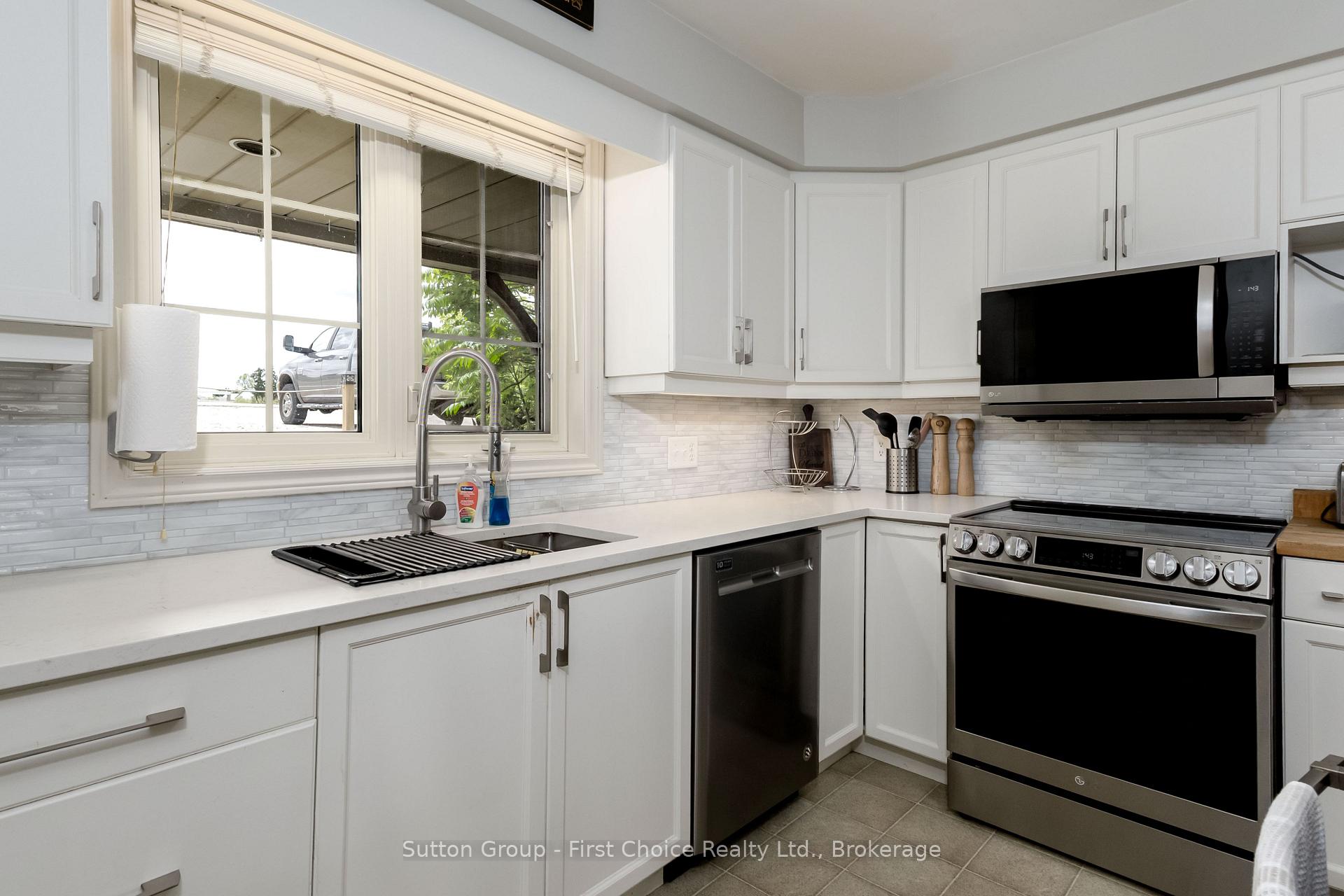 Photo 10 of 1160 Lisbon Road, Wellesley — HOMEH