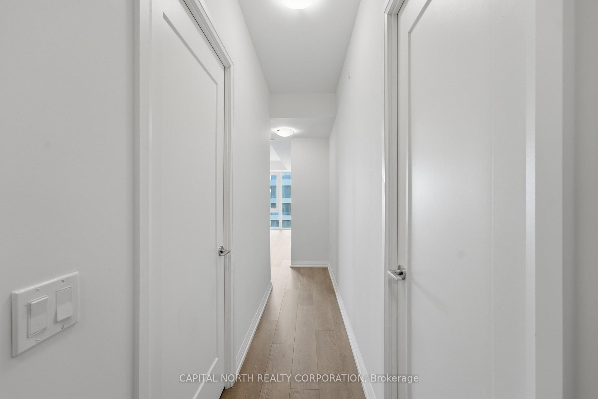Photo 5 of Unit 501, 27 Korda Gate, Vaughan, Vellore Village — HOMEH