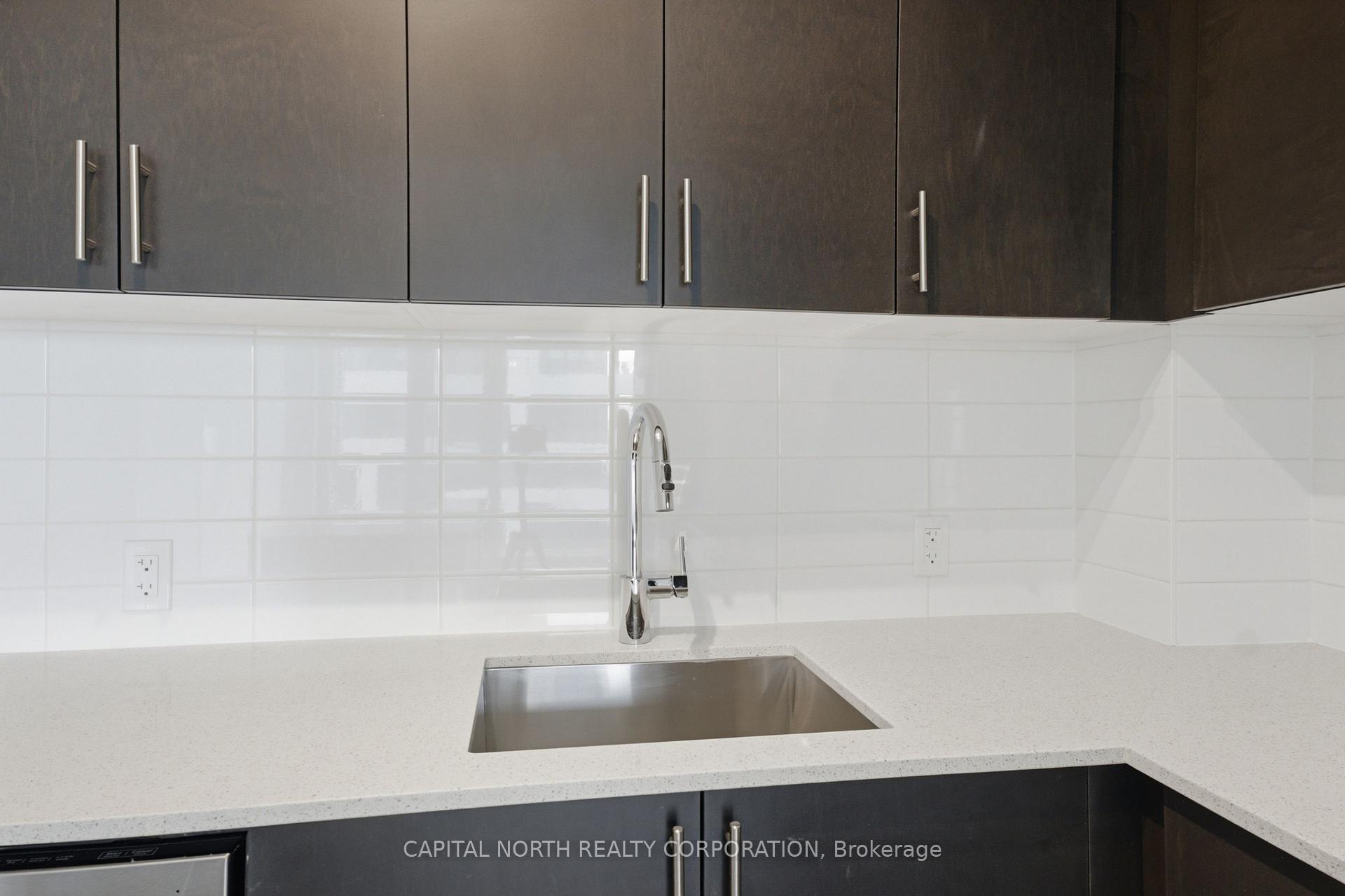 Photo 10 of Unit 501, 27 Korda Gate, Vaughan, Vellore Village — HOMEH