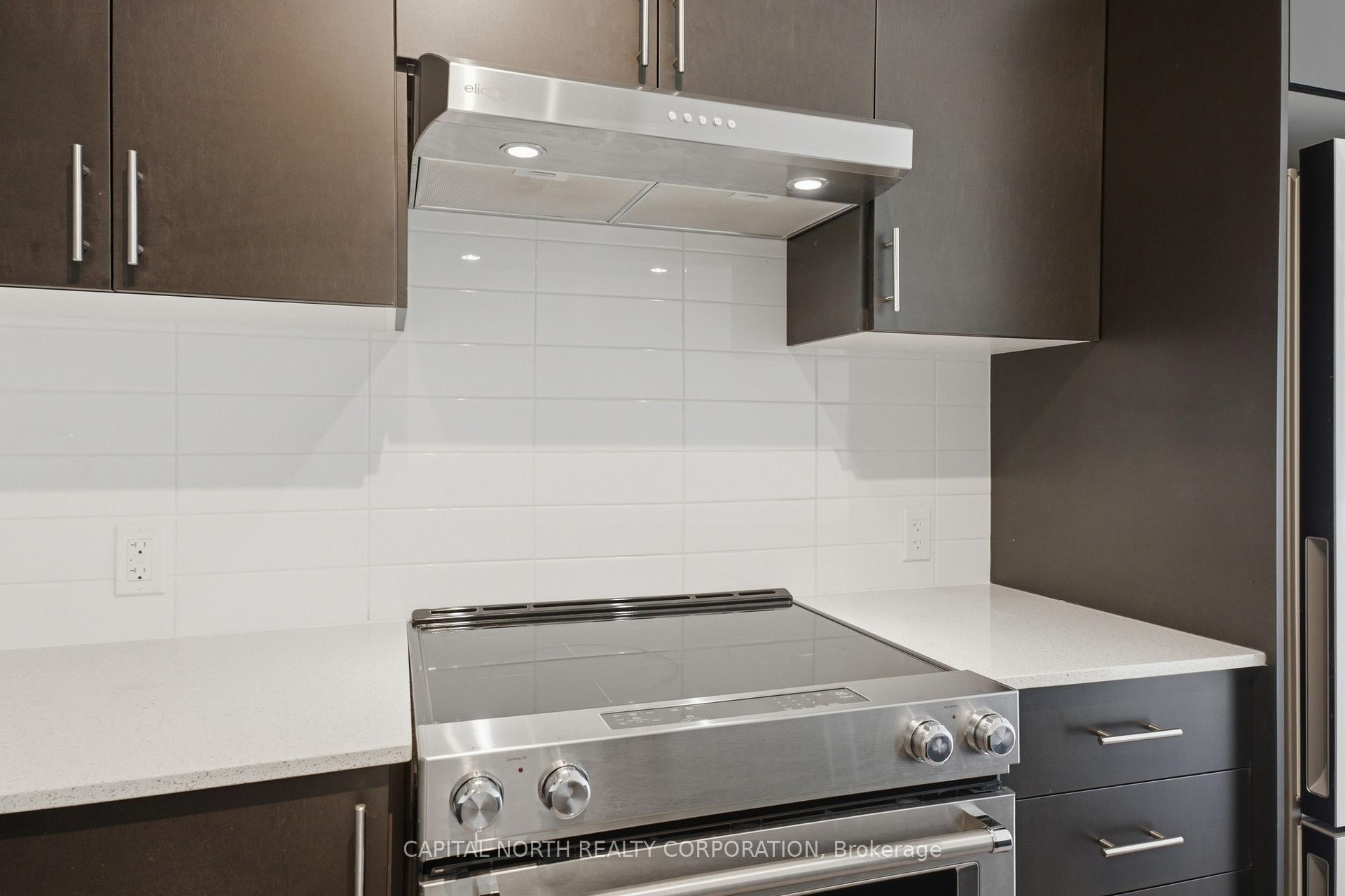 Photo 11 of Unit 501, 27 Korda Gate, Vaughan, Vellore Village — HOMEH