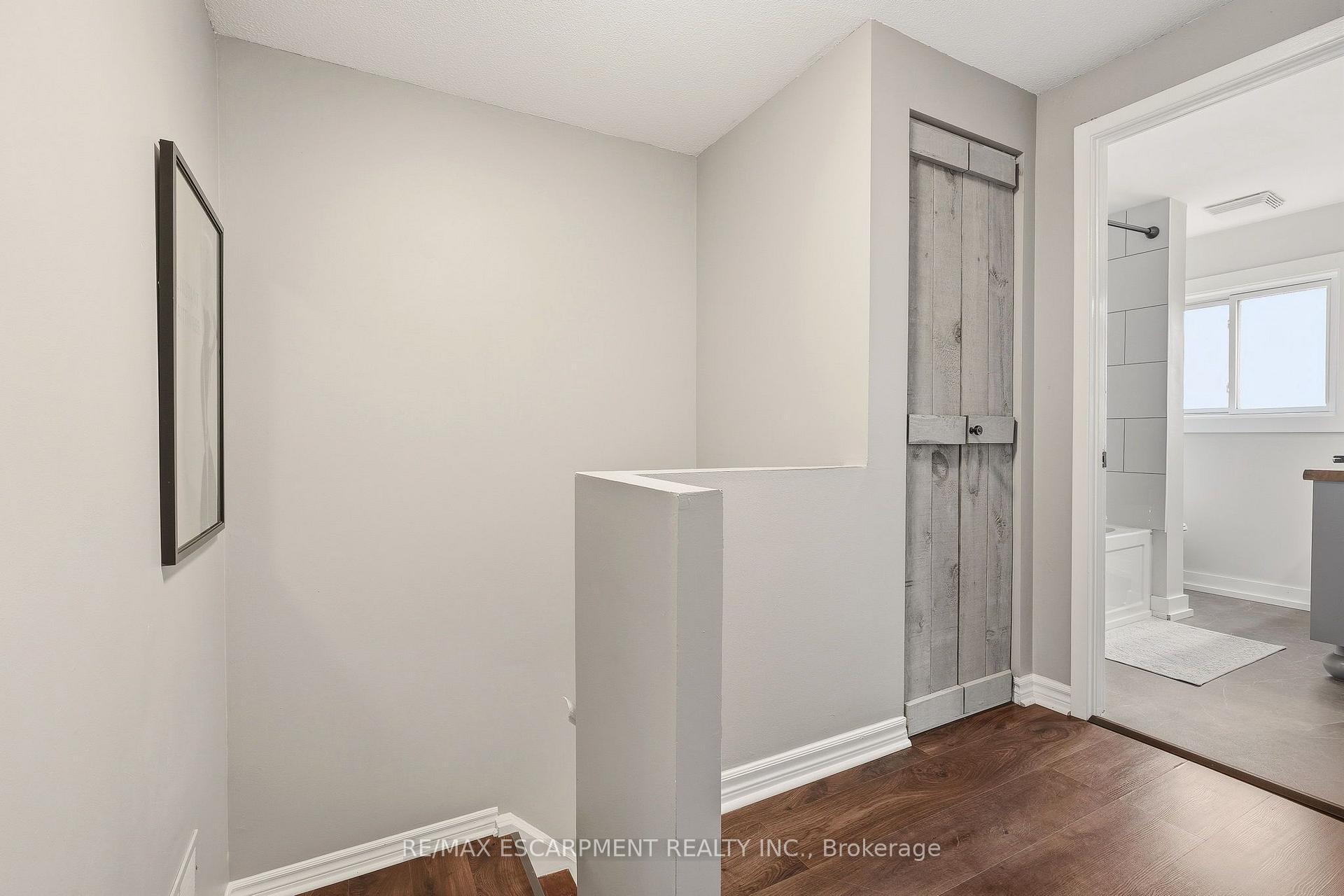 Photo 26 of Unit 2, 125 Bonaventure Drive, Hamilton, Gilbert — HOMEH