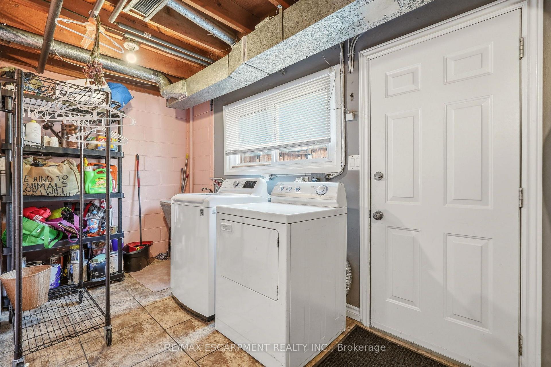 Photo 36 of Unit 2, 125 Bonaventure Drive, Hamilton, Gilbert — HOMEH