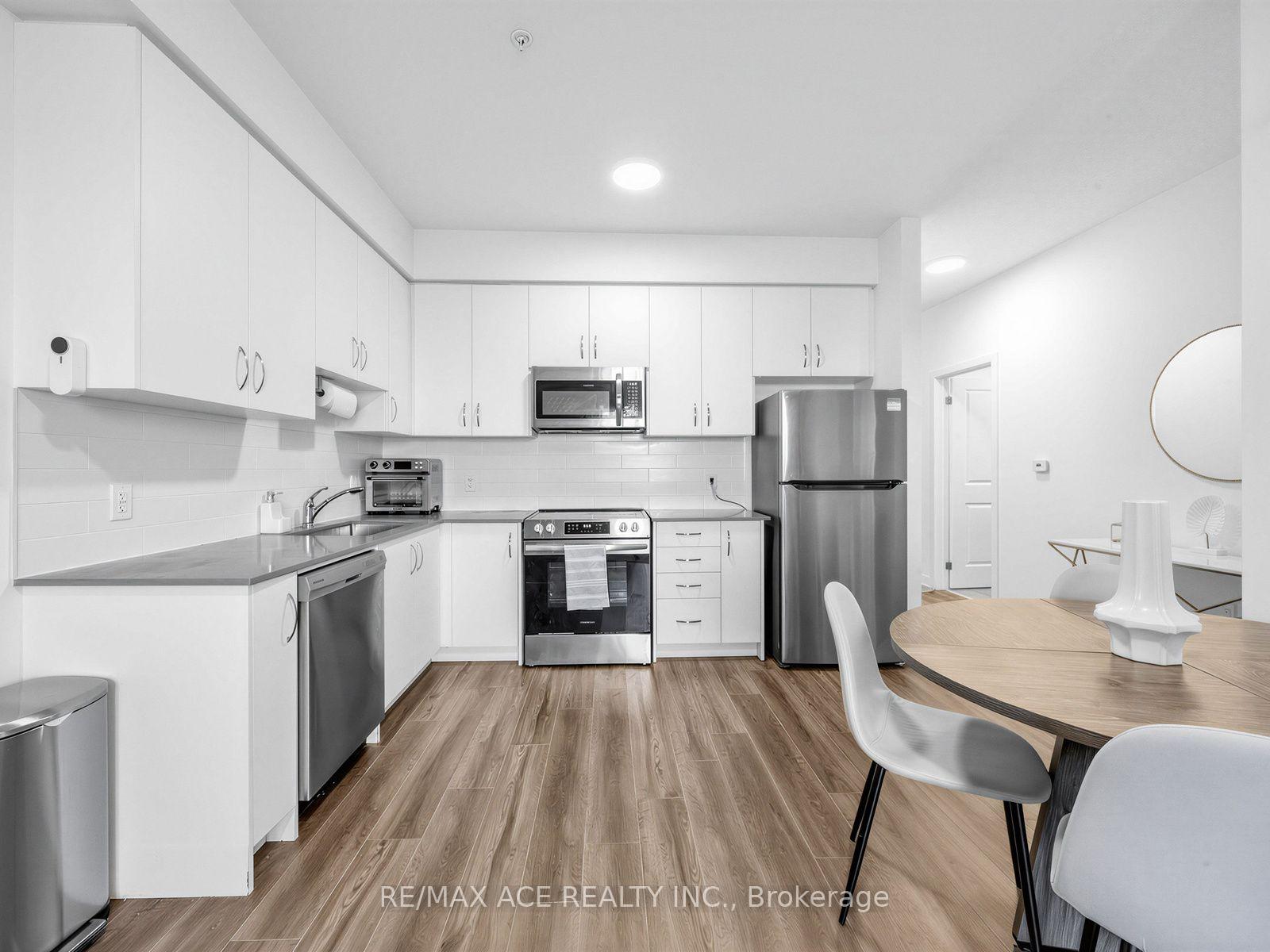 Photo 15 of Unit 418, 385 Arctic Red Drive N, Oshawa, Windfields — HOMEH
