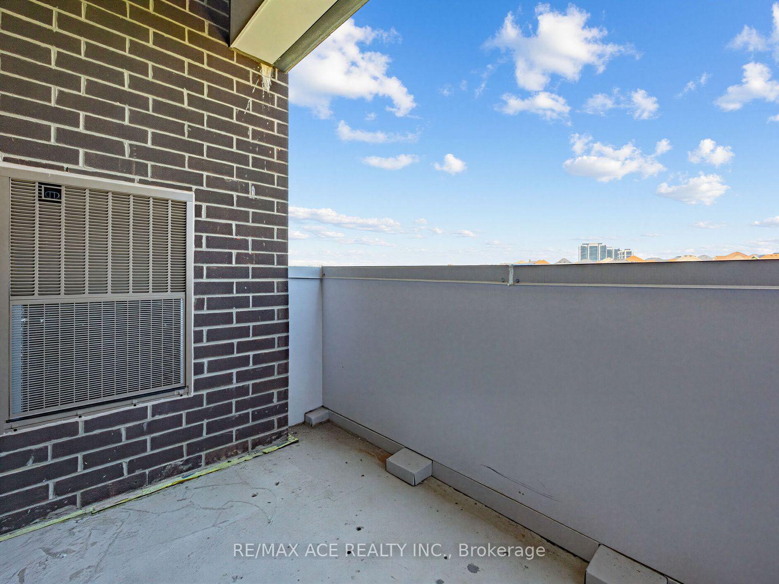 Photo 17 of Unit 418, 385 Arctic Red Drive N, Oshawa, Windfields — HOMEH
