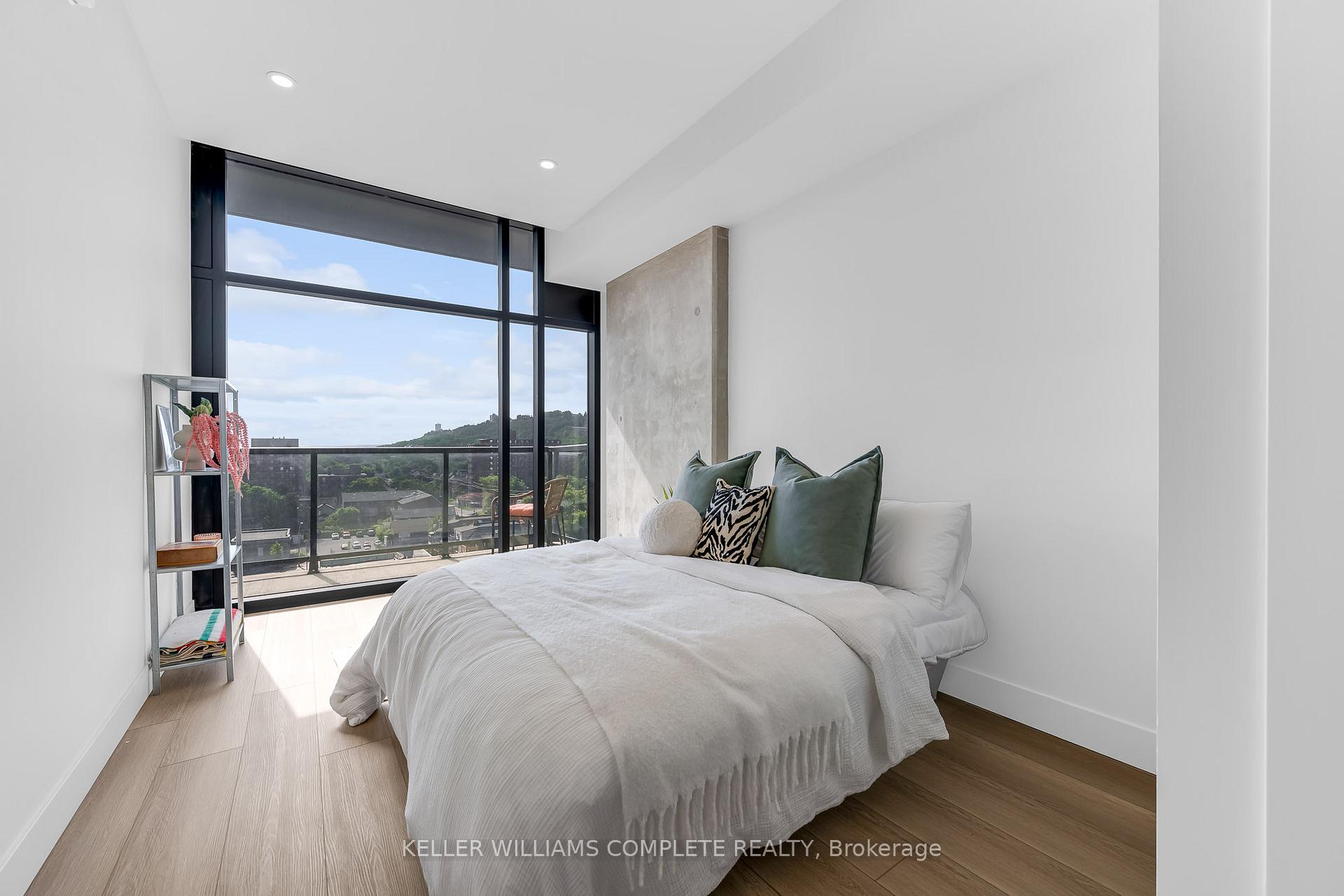 Photo 36 of Unit 709, 24 Augusta Street, Hamilton, Corktown — HOMEH