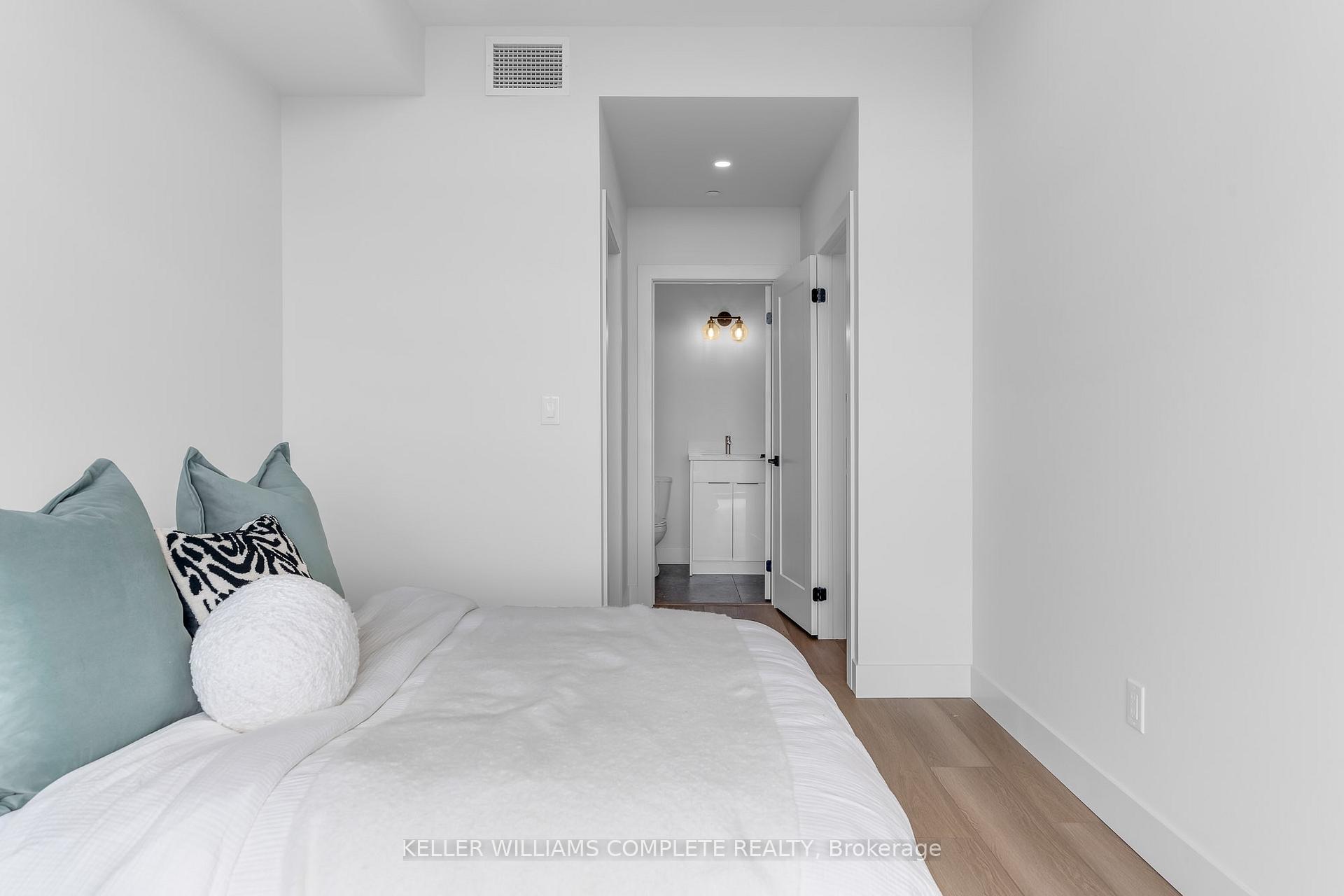 Photo 37 of Unit 709, 24 Augusta Street, Hamilton, Corktown — HOMEH
