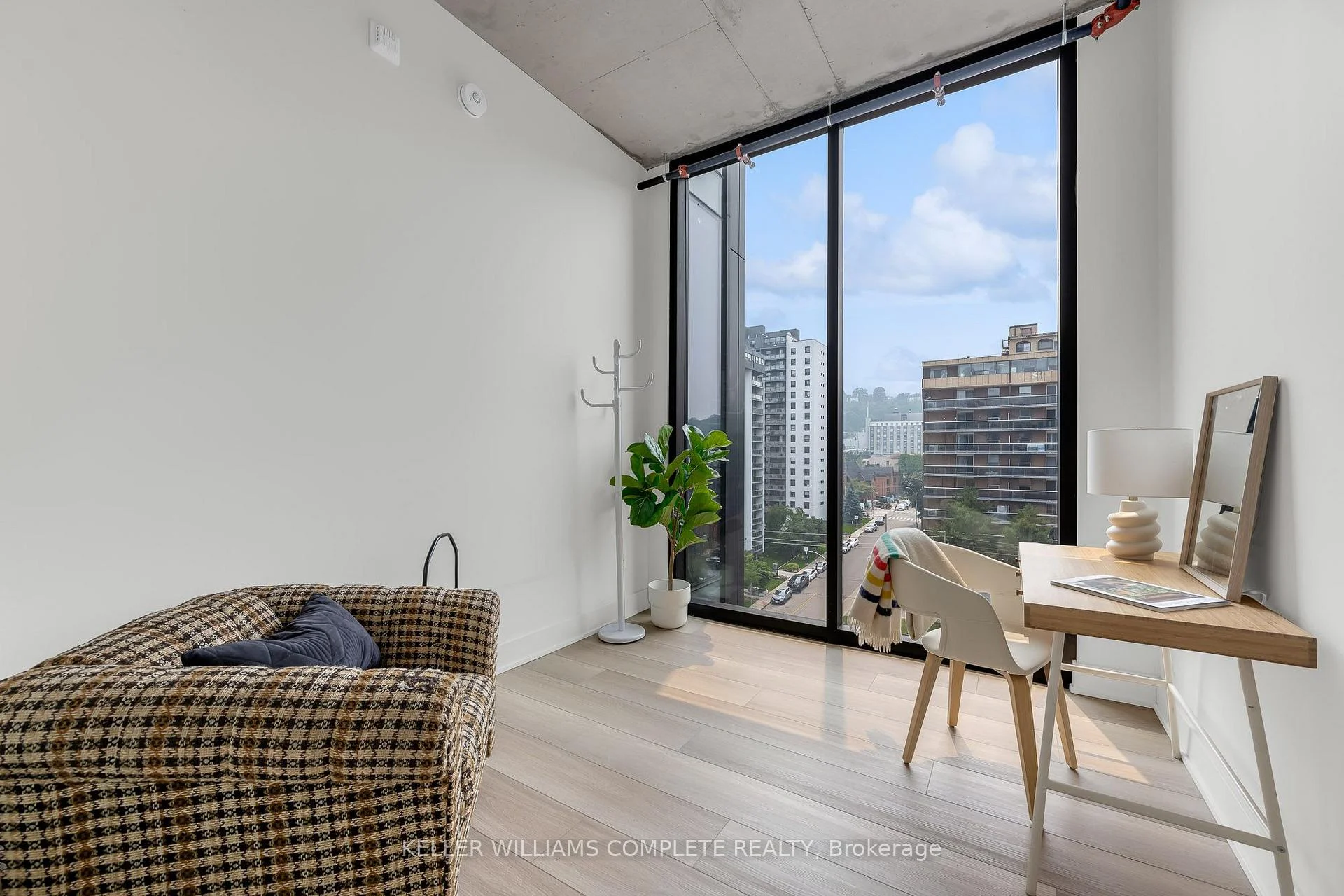 Photo 15 of Unit 709, 24 Augusta Street, Hamilton, Corktown — HOMEH