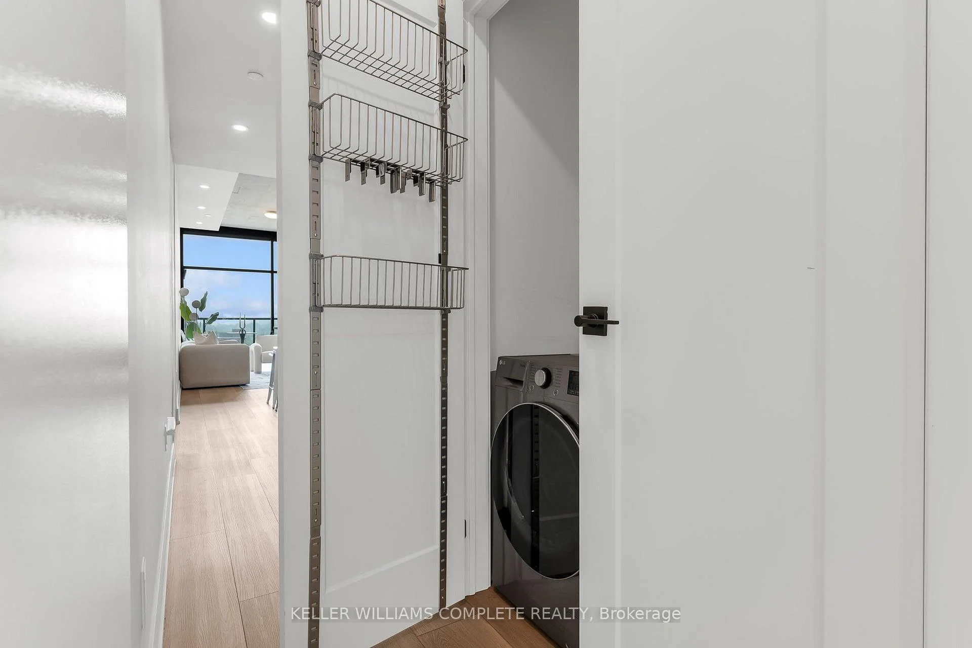 Photo 5 of Unit 709, 24 Augusta Street, Hamilton, Corktown — HOMEH