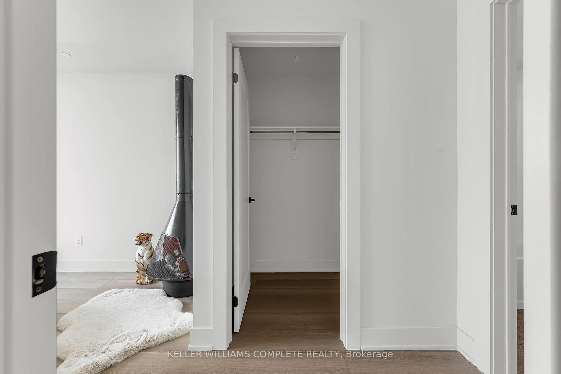 Photo 13 of Unit 709, 24 Augusta Street, Hamilton, Corktown — HOMEH