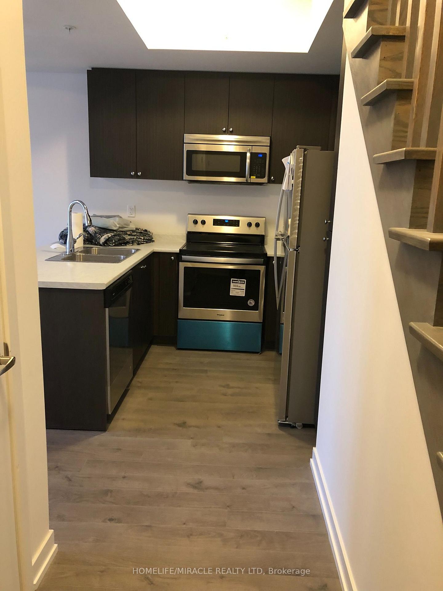 Photo 4 of Unit 202, 1555 Kingston Road, Pickering, Town Centre — HOMEH