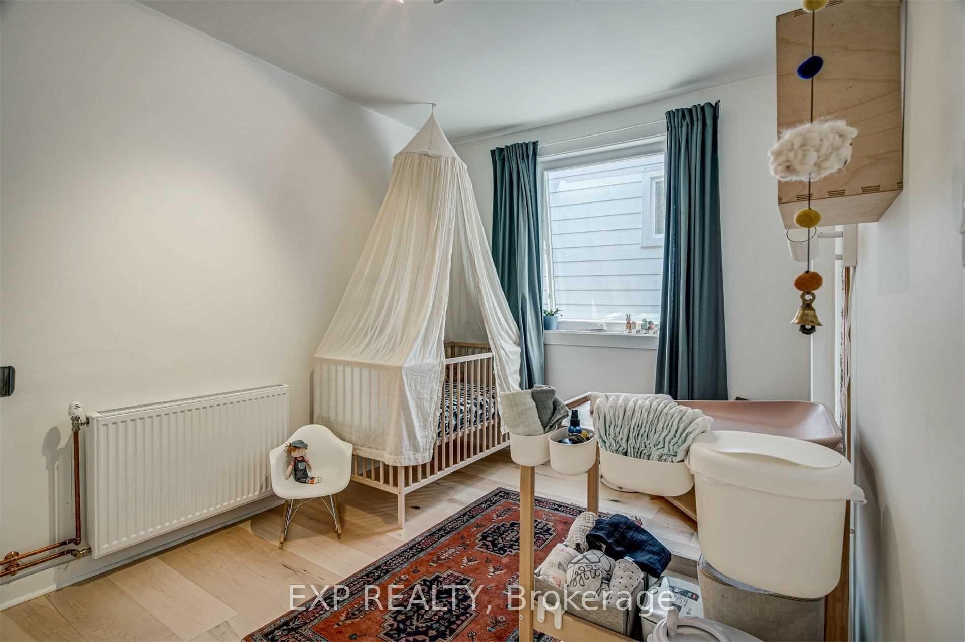 Photo 12 of 452 Montrose Avenue, Toronto, Palmerston-Little Italy — HOMEH