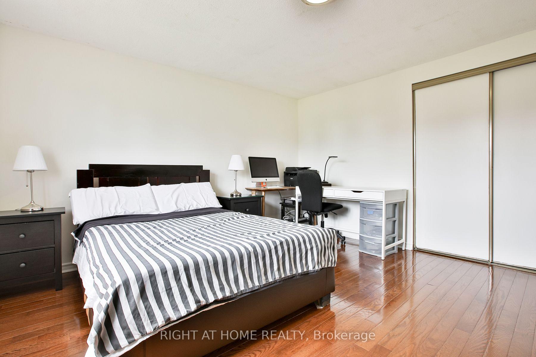 Photo 18 of 56 Cathy Jean Crescent, Etobicoke, Mount Olive-Silverstone-Jamestown — HOMEH