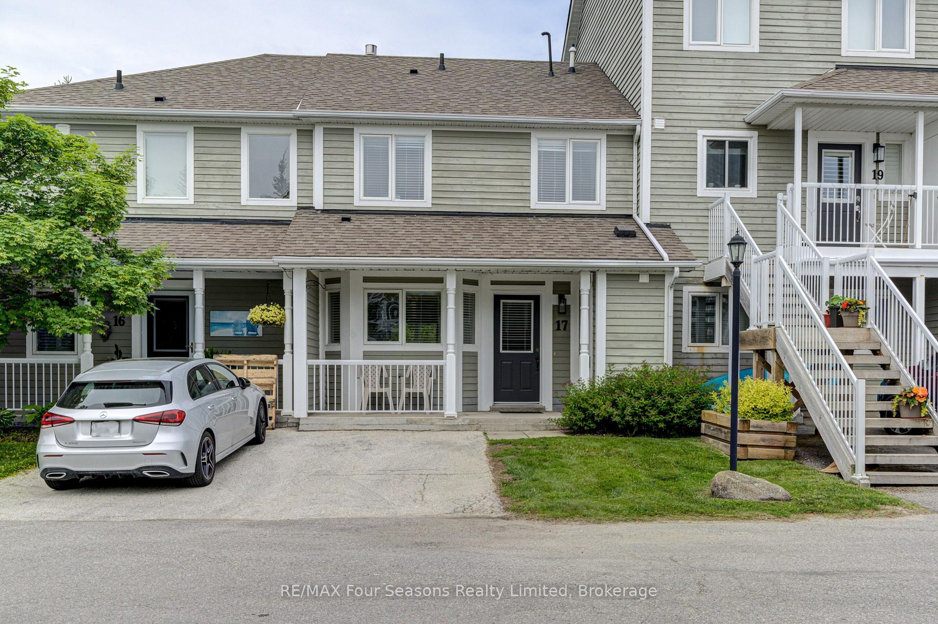 Photo 2 of Unit 17, 17 Cranberry Quay, Collingwood — HOMEH