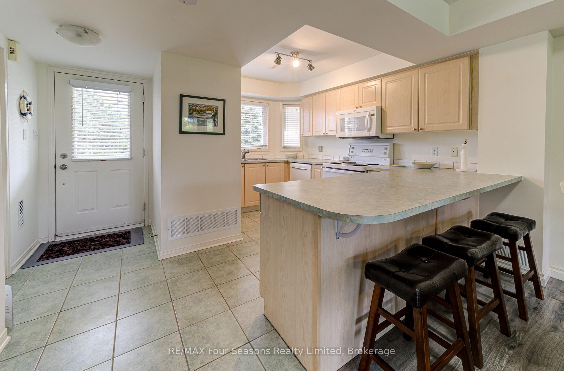 Photo 6 of Unit 17, 17 Cranberry Quay, Collingwood — HOMEH