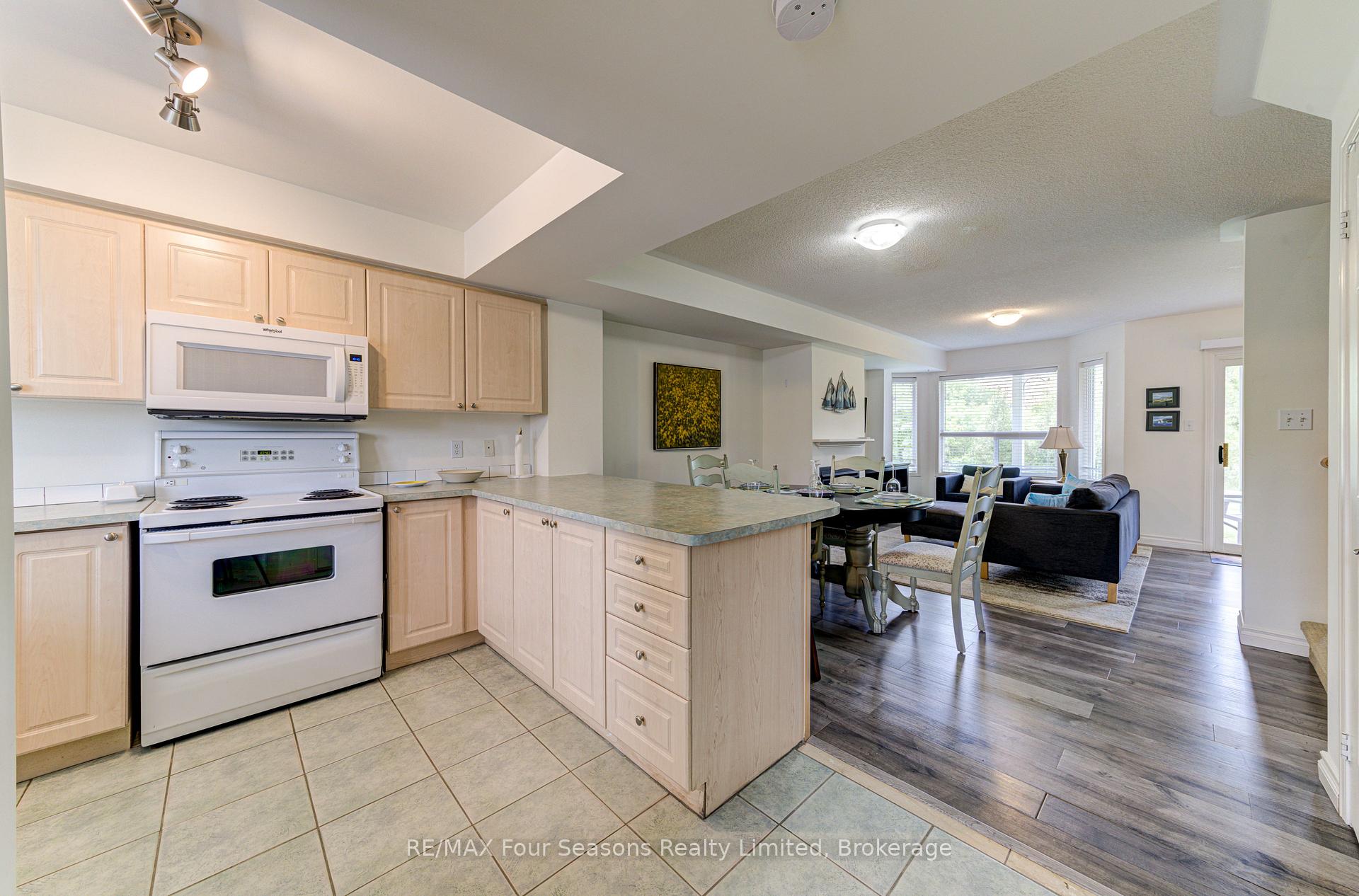 Photo 7 of Unit 17, 17 Cranberry Quay, Collingwood — HOMEH