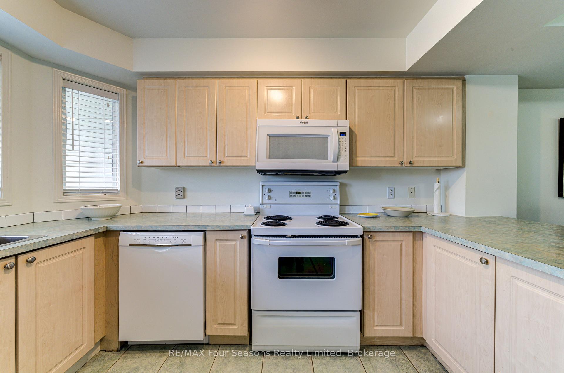 Photo 9 of Unit 17, 17 Cranberry Quay, Collingwood — HOMEH