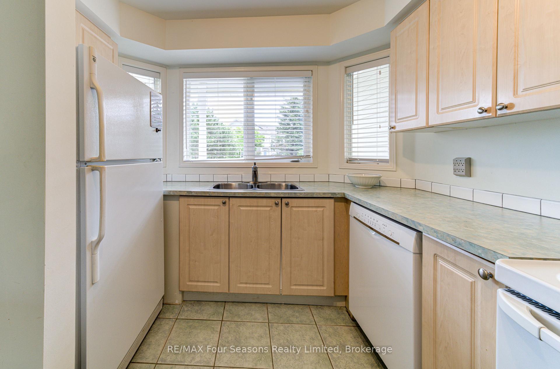 Photo 11 of Unit 17, 17 Cranberry Quay, Collingwood — HOMEH