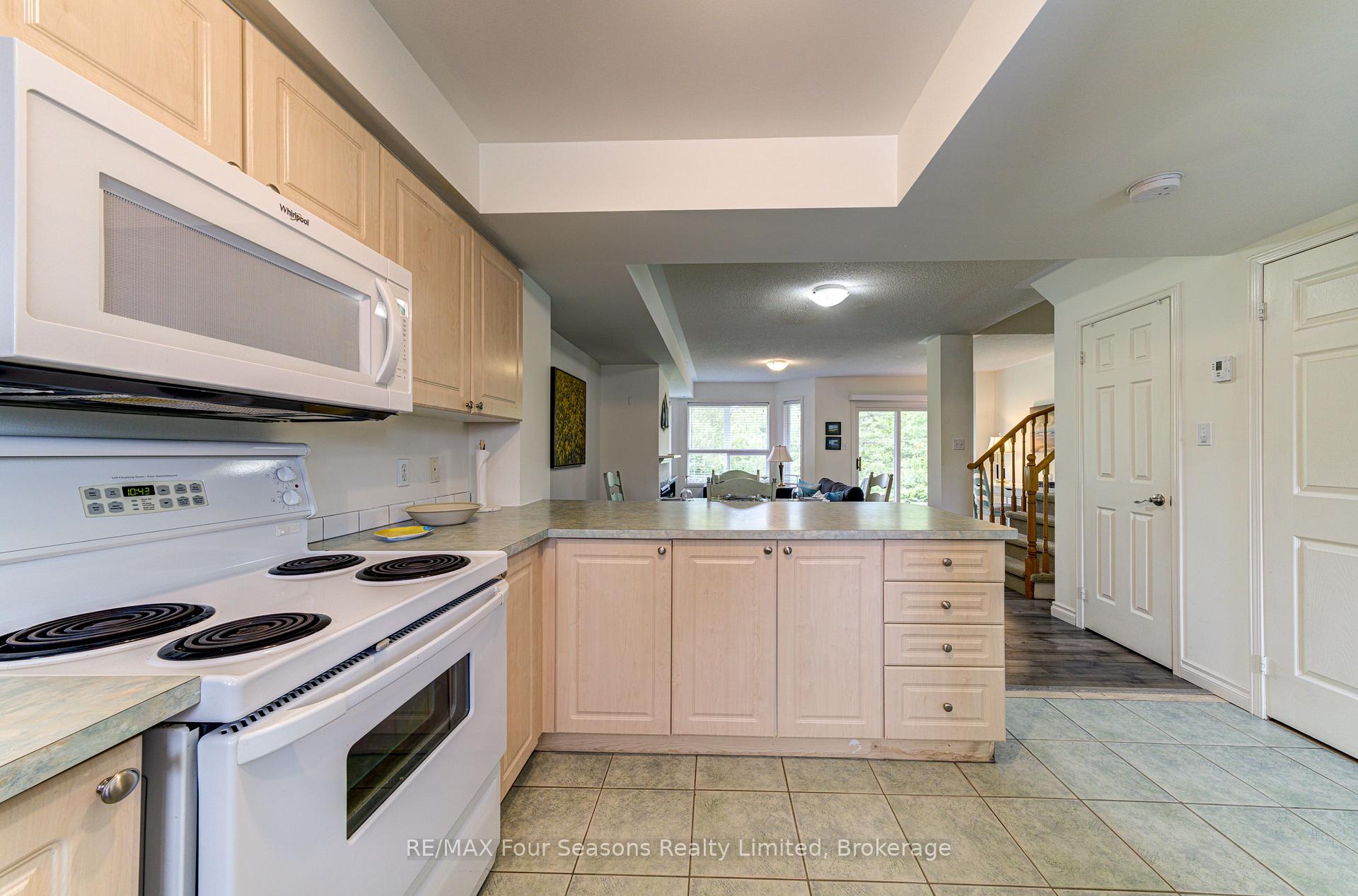 Photo 13 of Unit 17, 17 Cranberry Quay, Collingwood — HOMEH