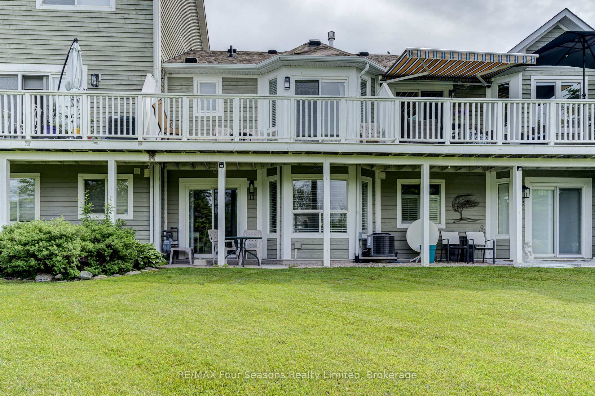 Photo 41 of Unit 17, 17 Cranberry Quay, Collingwood — HOMEH
