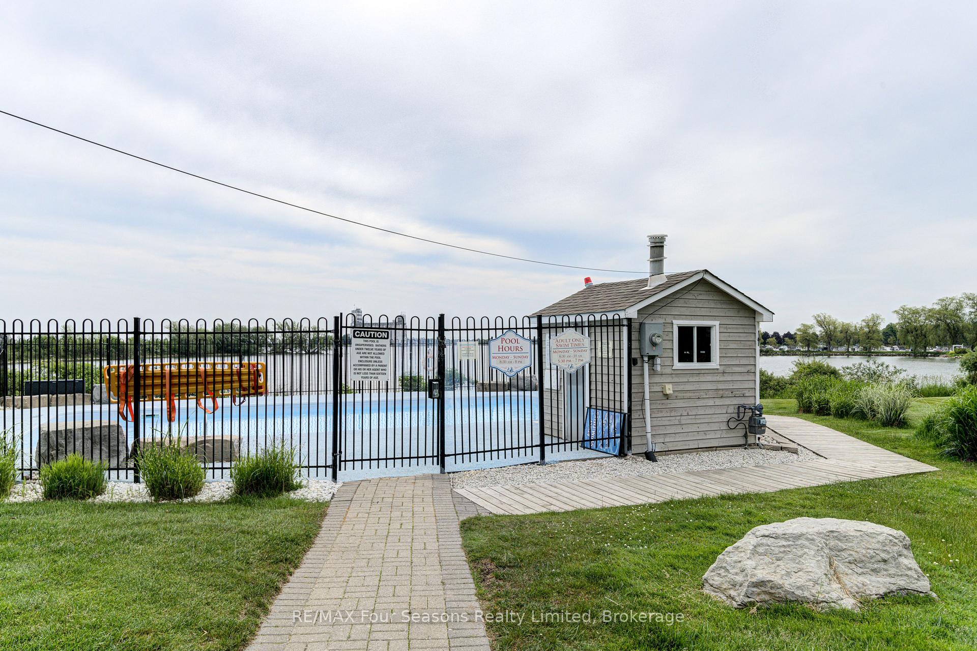 Photo 43 of Unit 17, 17 Cranberry Quay, Collingwood — HOMEH