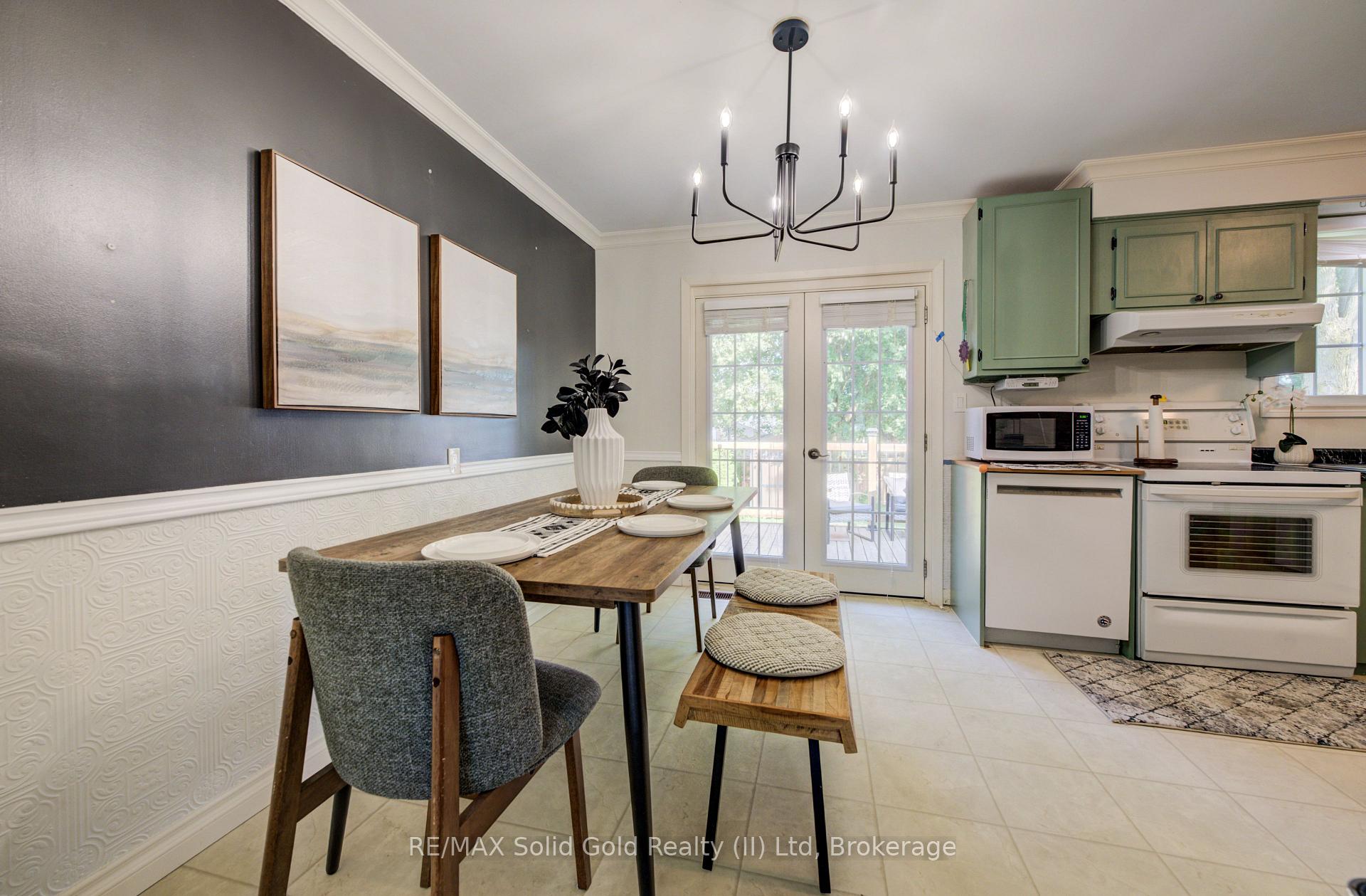 Photo 16 of 398 Boyne Avenue, North Perth, Listowel — HOMEH