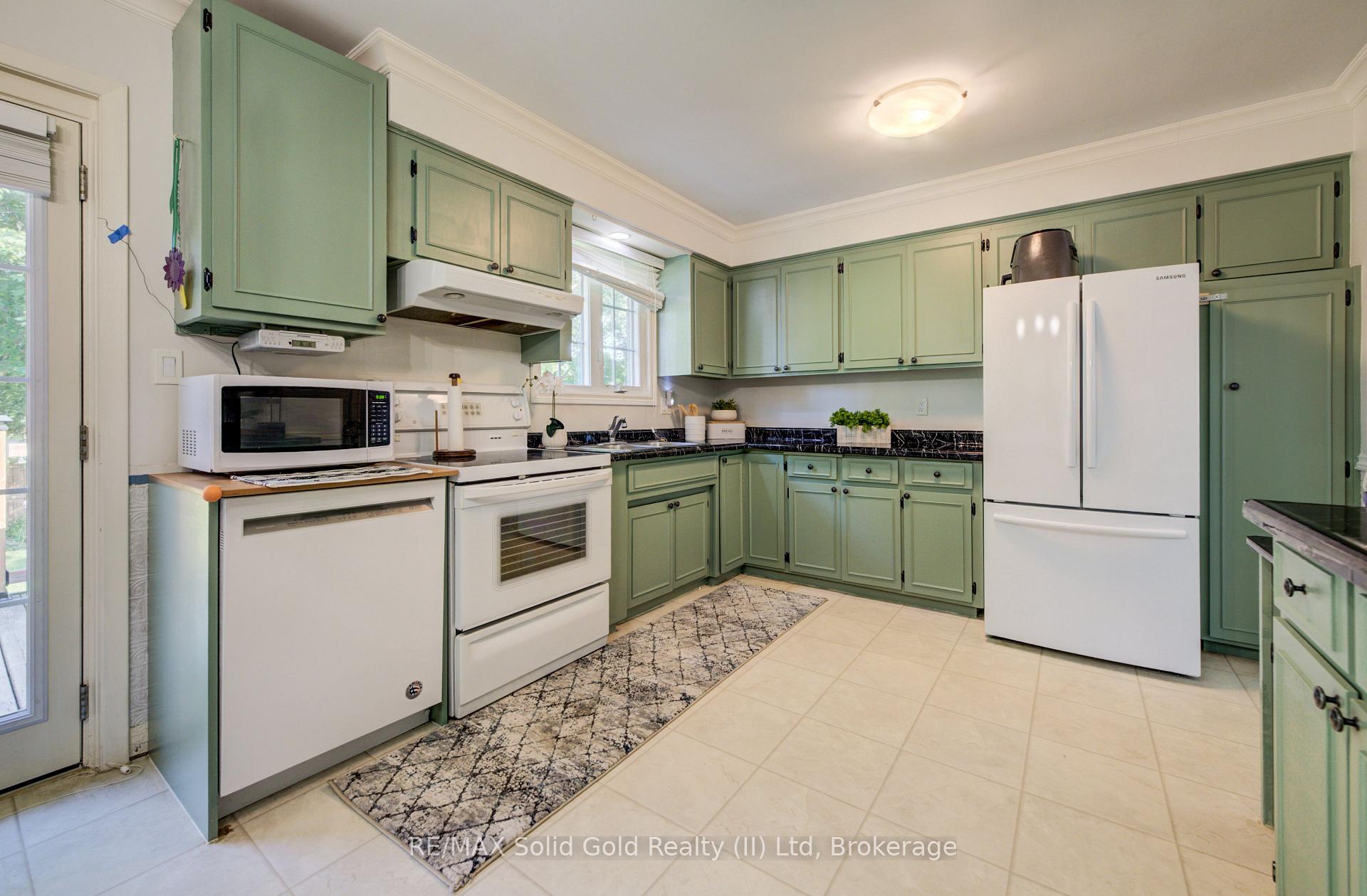 Photo 17 of 398 Boyne Avenue, North Perth, Listowel — HOMEH