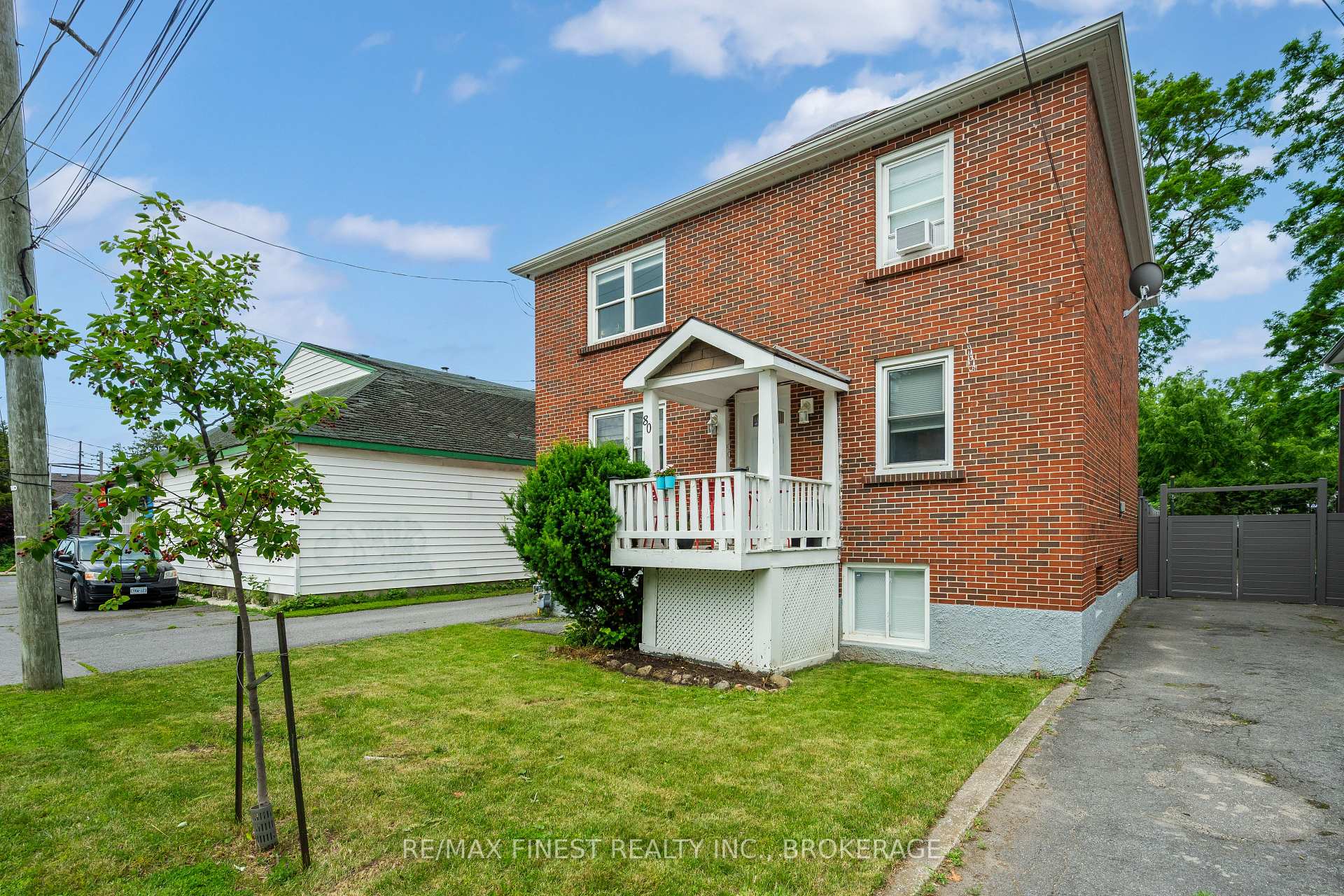 Photo 2 of 80 Thomas Street, Kingston, East of Sir John A. Blvd — HOMEH