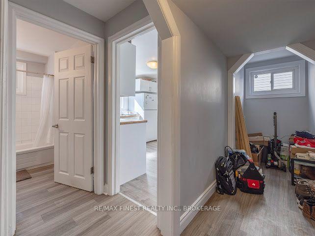 Photo 4 of 80 Thomas Street, Kingston, East of Sir John A. Blvd — HOMEH