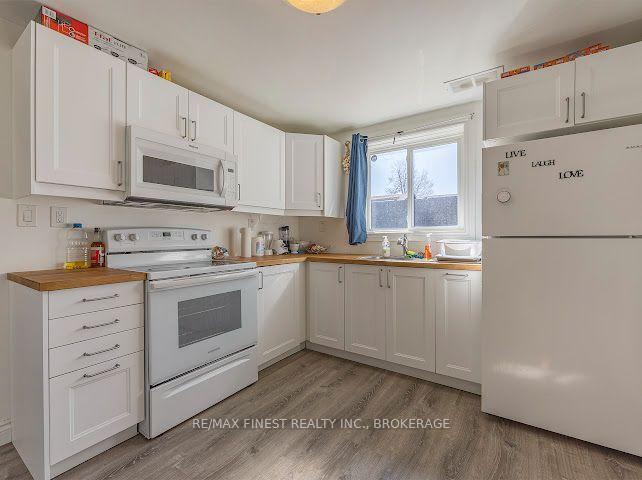 Photo 6 of 80 Thomas Street, Kingston, East of Sir John A. Blvd — HOMEH