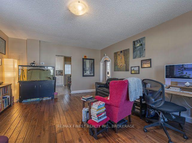 Photo 17 of 80 Thomas Street, Kingston, East of Sir John A. Blvd — HOMEH