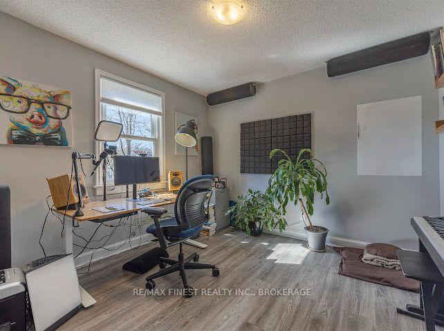 Photo 21 of 80 Thomas Street, Kingston, East of Sir John A. Blvd — HOMEH